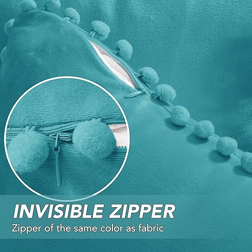 Vista 60 de Deconovo Juego de 2 fundas de almohada de terciopelo, 20 x 20 pulgadas, color verde azulado, cuadradas, con pompones, suaves, con cremallera