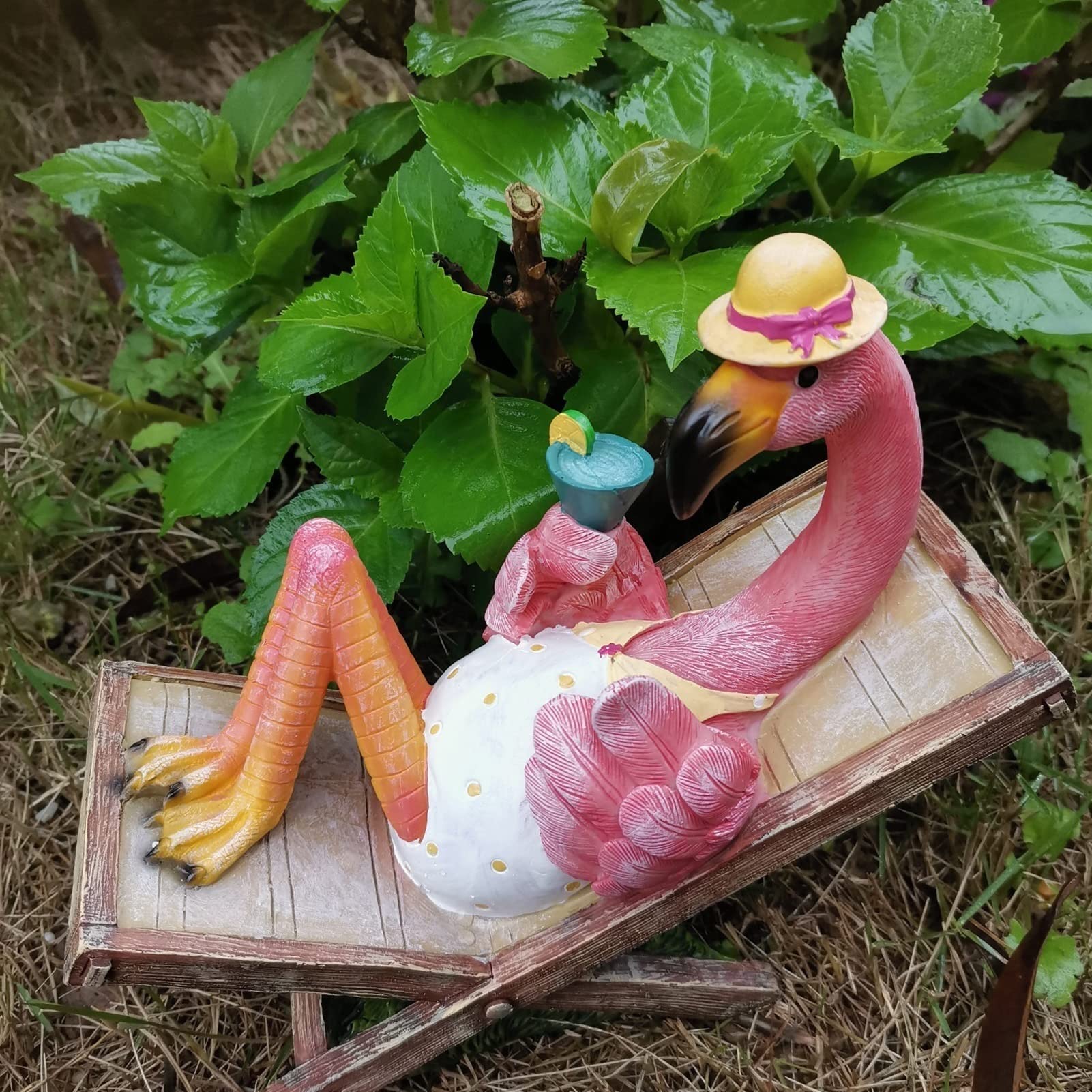 Statue di Giardino Rosa Fenicottero, Fenicottero sulla Sedia sulla Spiaggia Statua Rilassante, sculture in Resina Tropicale for Patio Prato (Color : White, Size : 8.27" x 3.54" x 7.48")