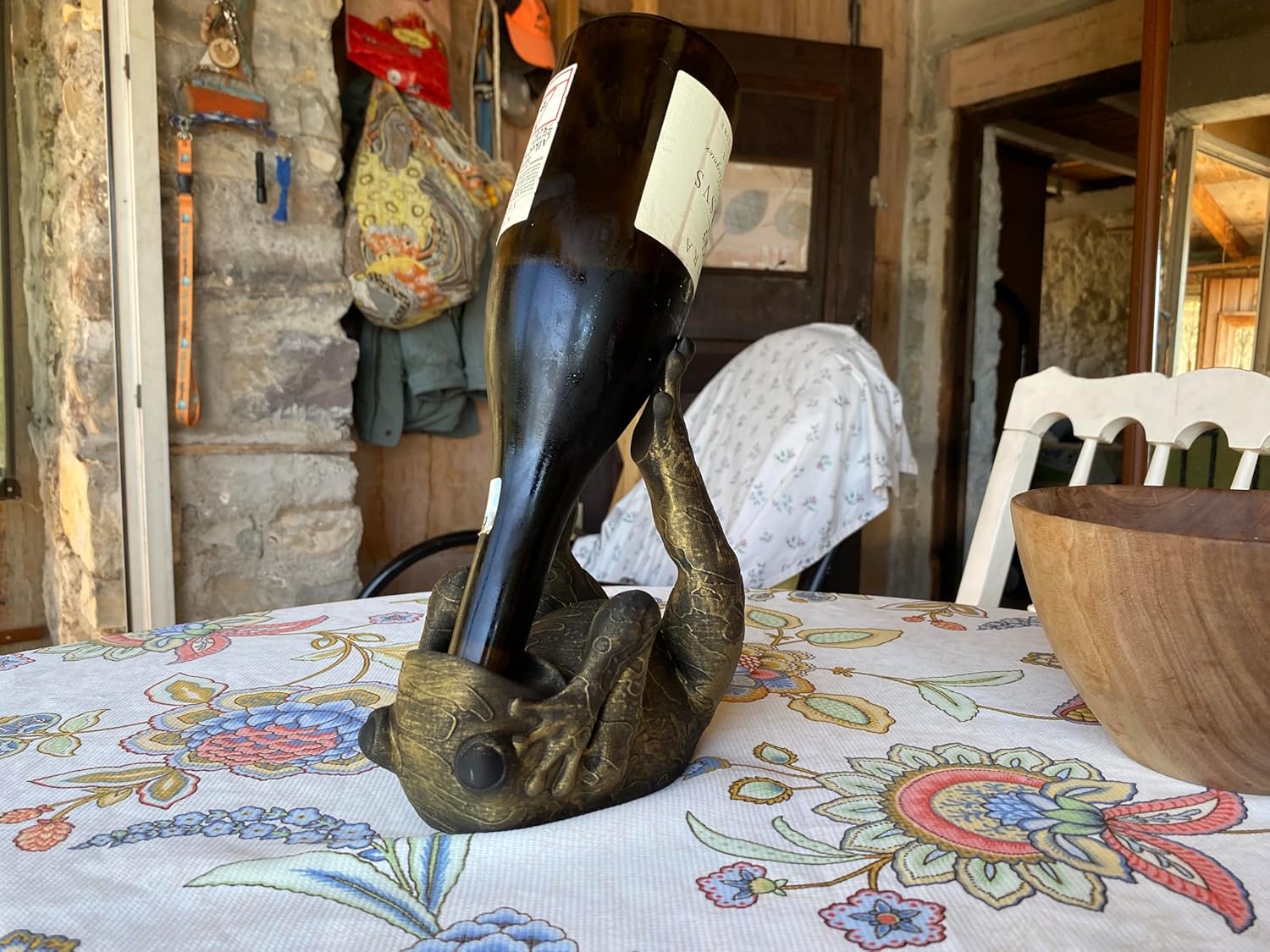 Hand-Painted Frog Wine Holder - Unique 3D Printed PLA Wine Bottle Display | Funny Frog Decor for Home & Kitchen | Perfect Wine Lover Gift