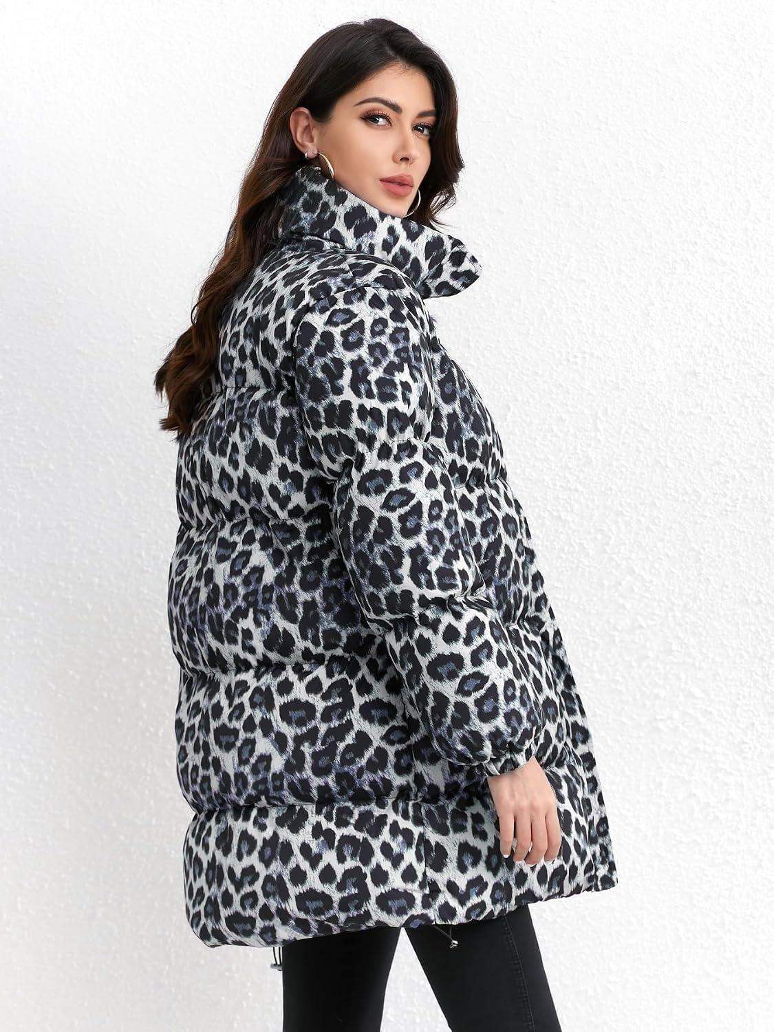 utcoco Womens 2025 Fashion Leopard Padded Puffer Coat Stand Collar Full Zip Winter Warm Down Coat Parka Overcoat