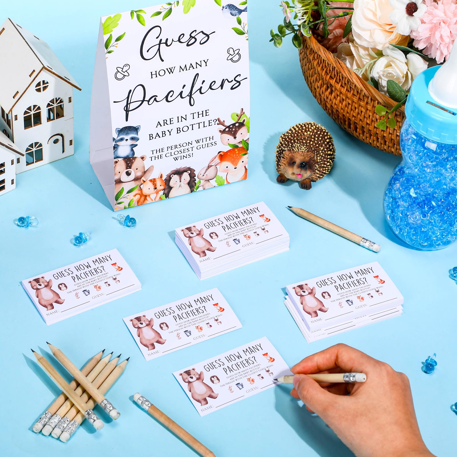 Roowest Babyparty-Spiele, "Guess How Many Pacifiers", Schild, 100 kleine Ratespiele, 10 HB-Bleistifte, 750 ml, Milchflasche, 400 Acryl-Schnuller, Dekoration für Gäste, Geschlecht enthüllt (hell, Wald)