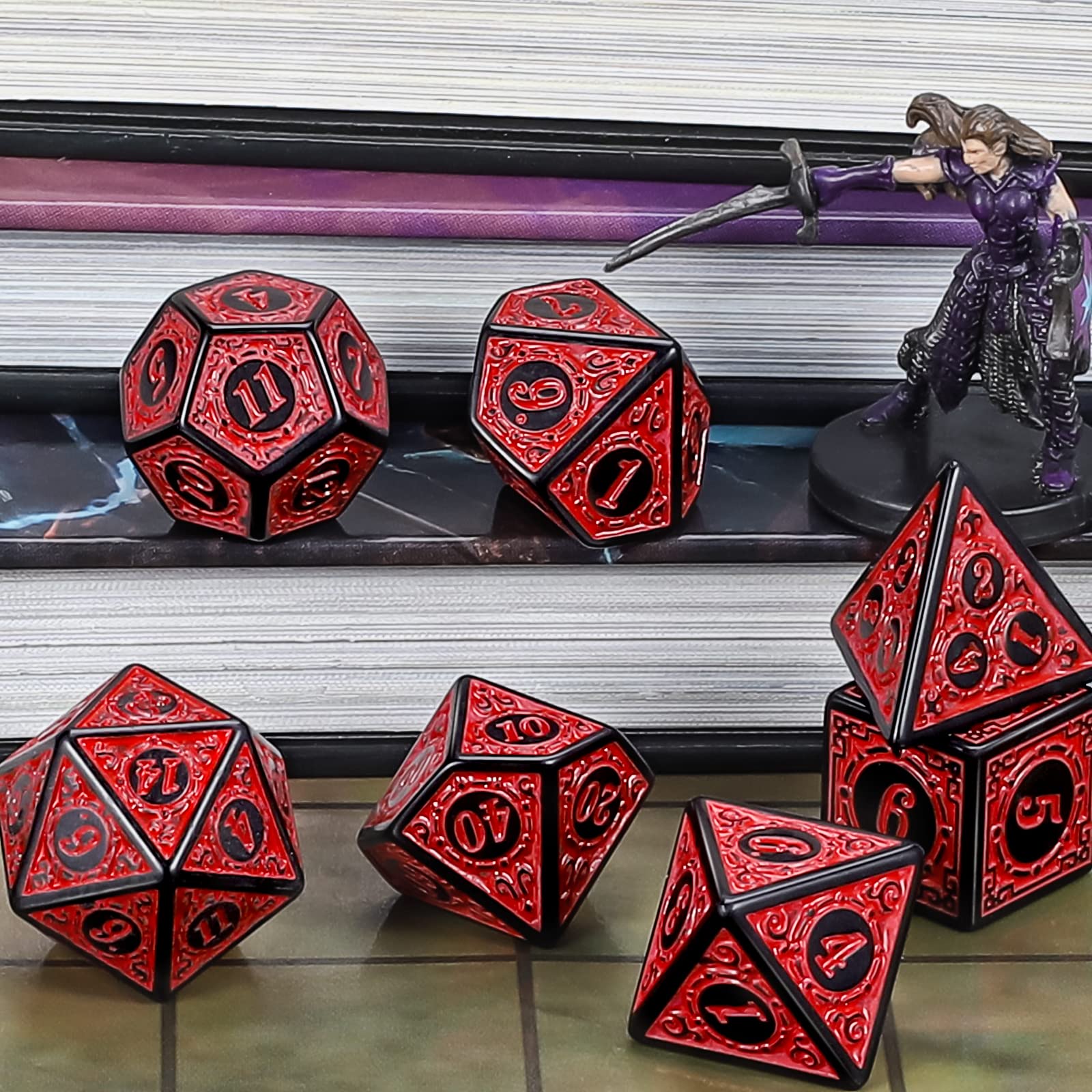 QMAY DND Dice Polyedrisches Würfel Set - 7 Stück für Dungeon und Dragons MTG RPG D&D D20, D12, D10, D%, D8, D6, D4 (Rote Gravurmuster) - 3