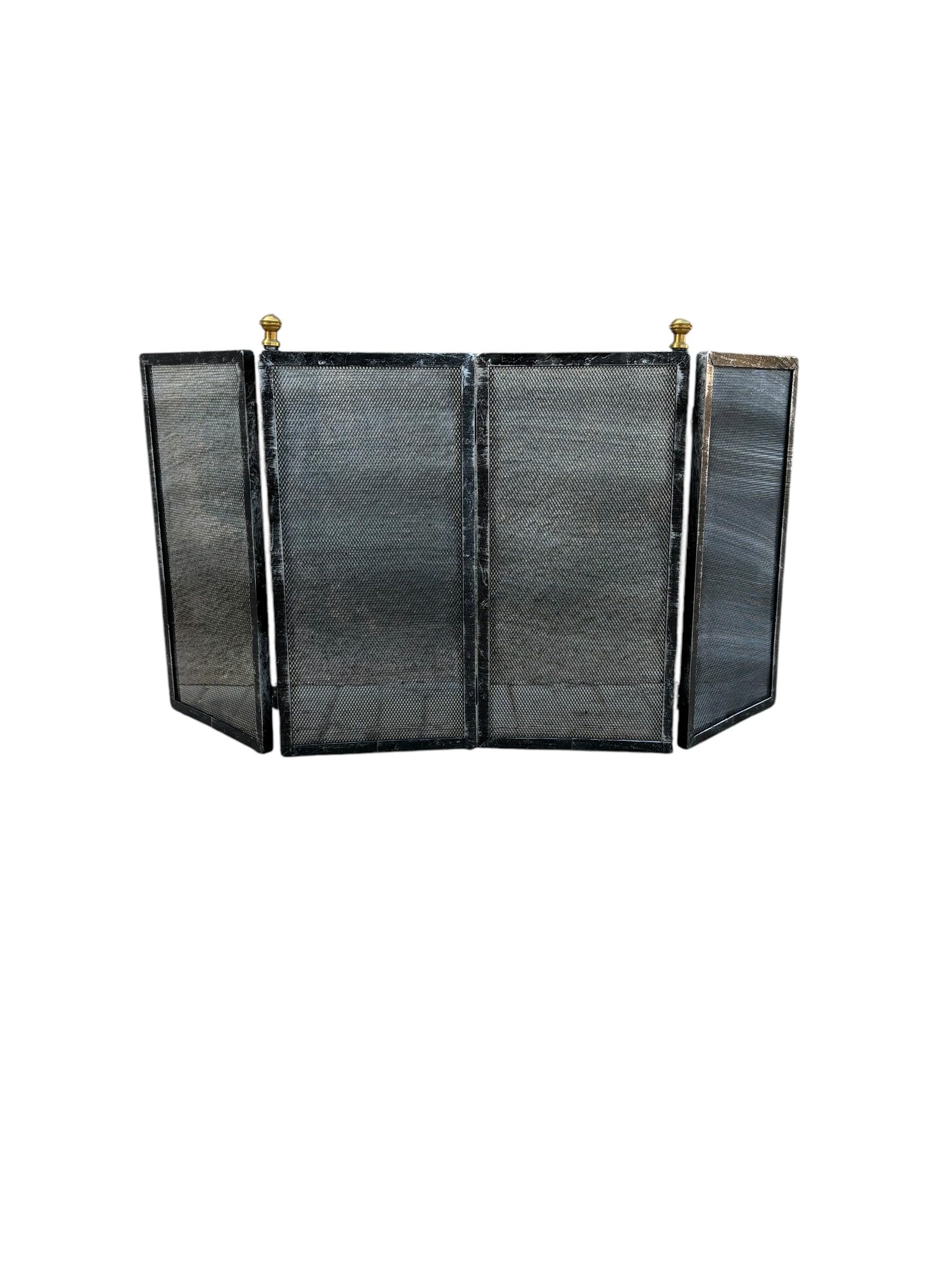Parascintille per Camino in Ferro Battuto, 4 Ante Richiudibili, 50 cm di Altezza, 48 cm Chiuso, 93 cm Aperto, con Pomelli in Ottone