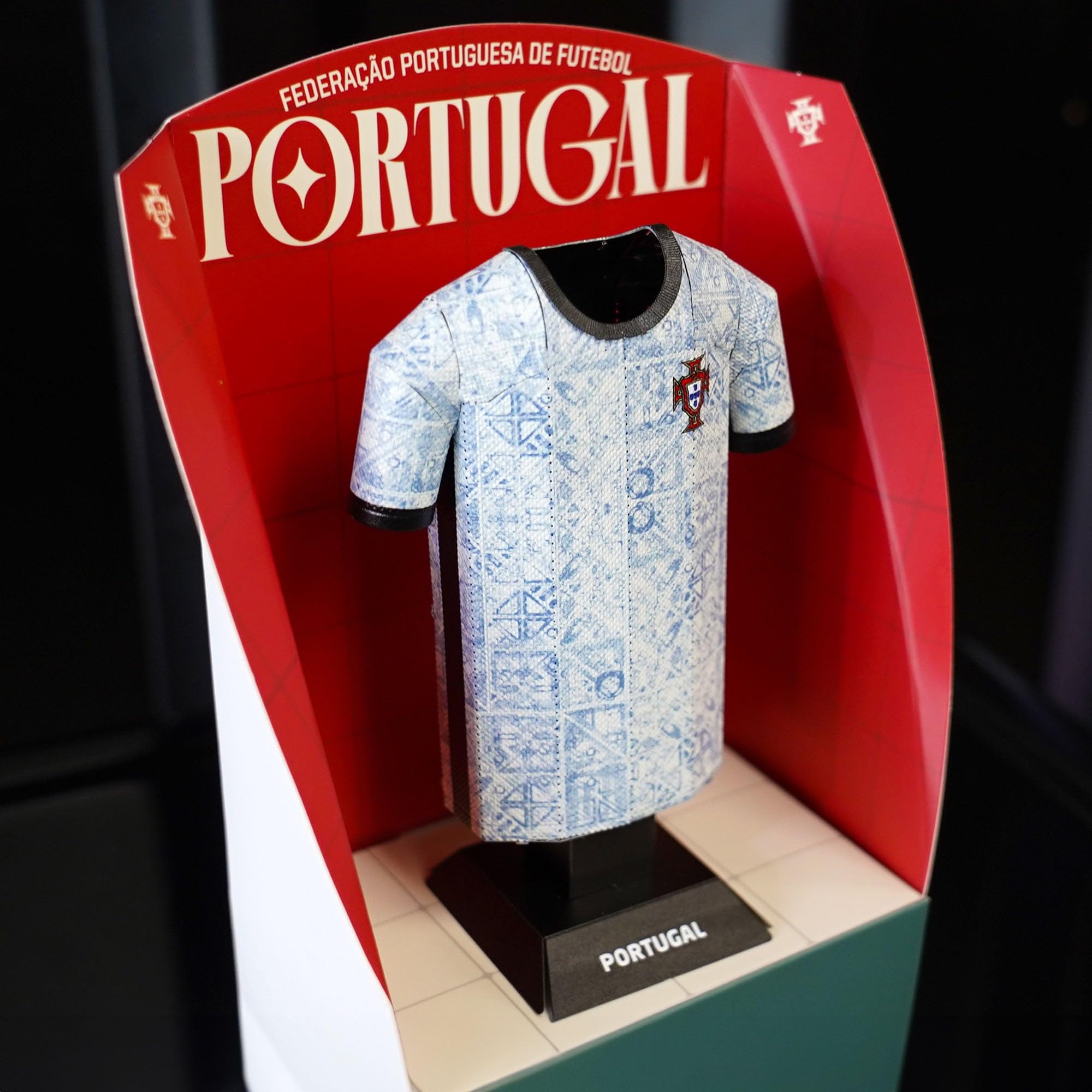 Portugal 2024 Metal Away Shirt Collectible : Amazon.ca: Sports