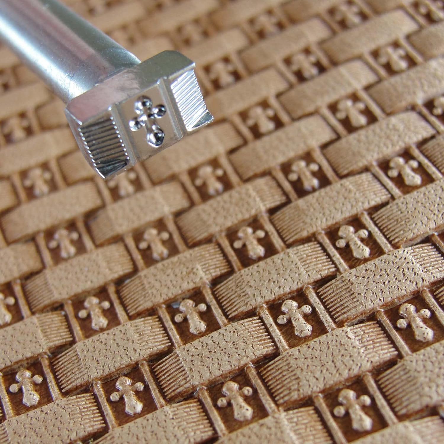 Small Cross Basket Weave Leather Stamp, Stainless Steel Leather Stamping Tool, Zhong Jiang Leathercraft Stamp