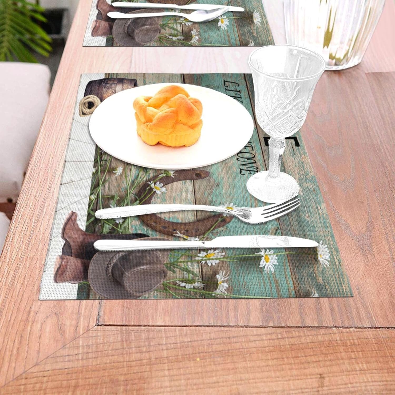Cowboy Placemats,Country Western Rustic Horseshoe Daisy Barn Wood Farm Print Table Place Table Mat for Table Kitchen Dining Party Indoor Outdoor Hotel, 12x18 in Set of 6