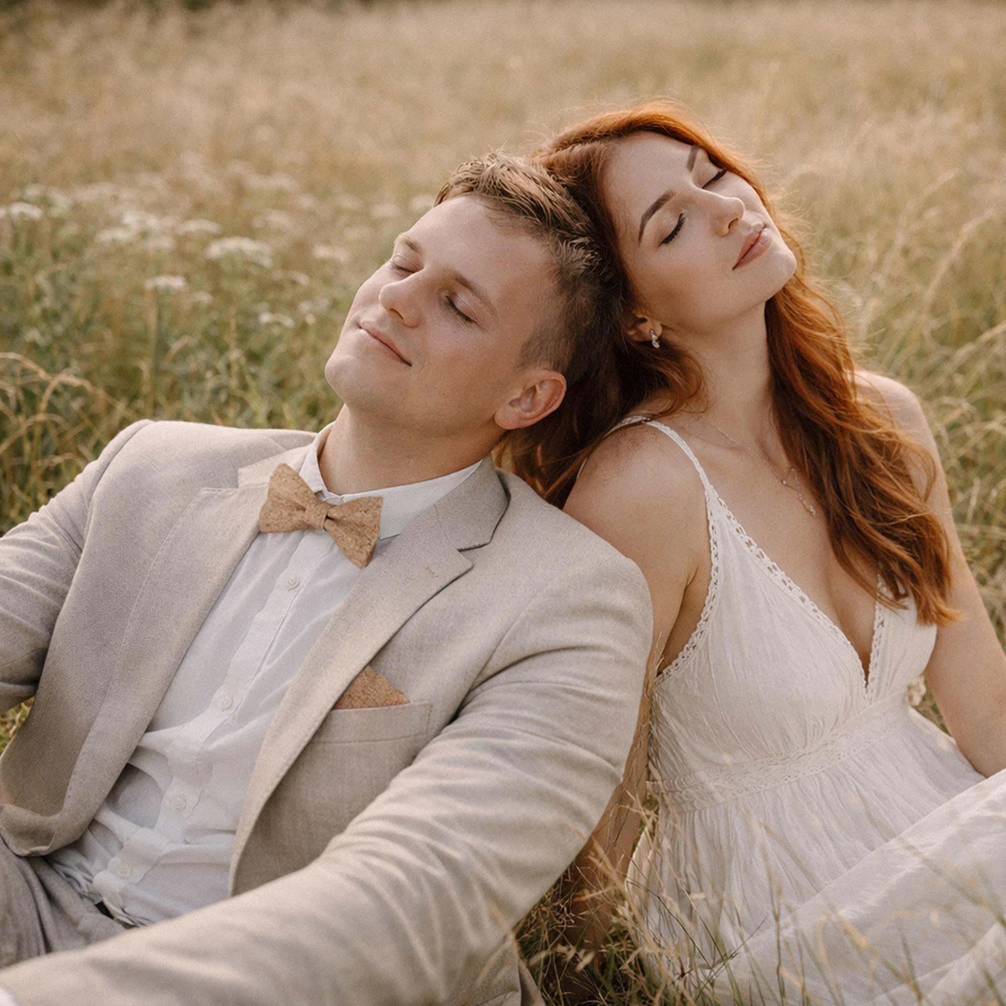 Papillon da Uomo in Sughero | Beige Naturale Canyon | Papillon Vegano | Classic Butterfly | Accessorio Matrimonio | Fatto a Mano in Germania