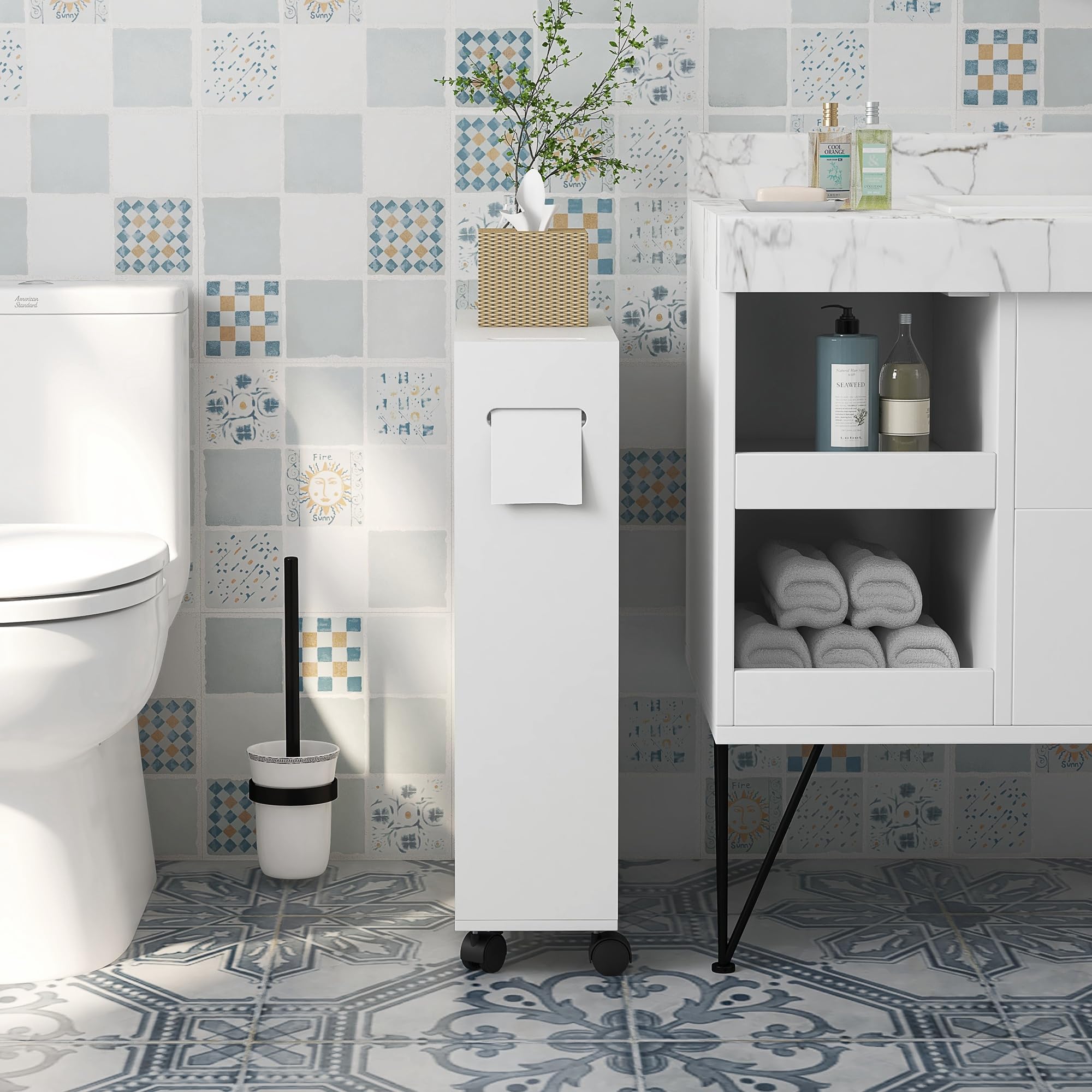 kleankin Mobile Bagno Stretto con Ruote e Ante Scorrevoli, Mobiletto Bagno Salvaspazio con Ripiani Regolabili e 2 Aperture per Carta Igienica, Ideale per Spazi Ridotti, 52x17x67 cm, Bianco