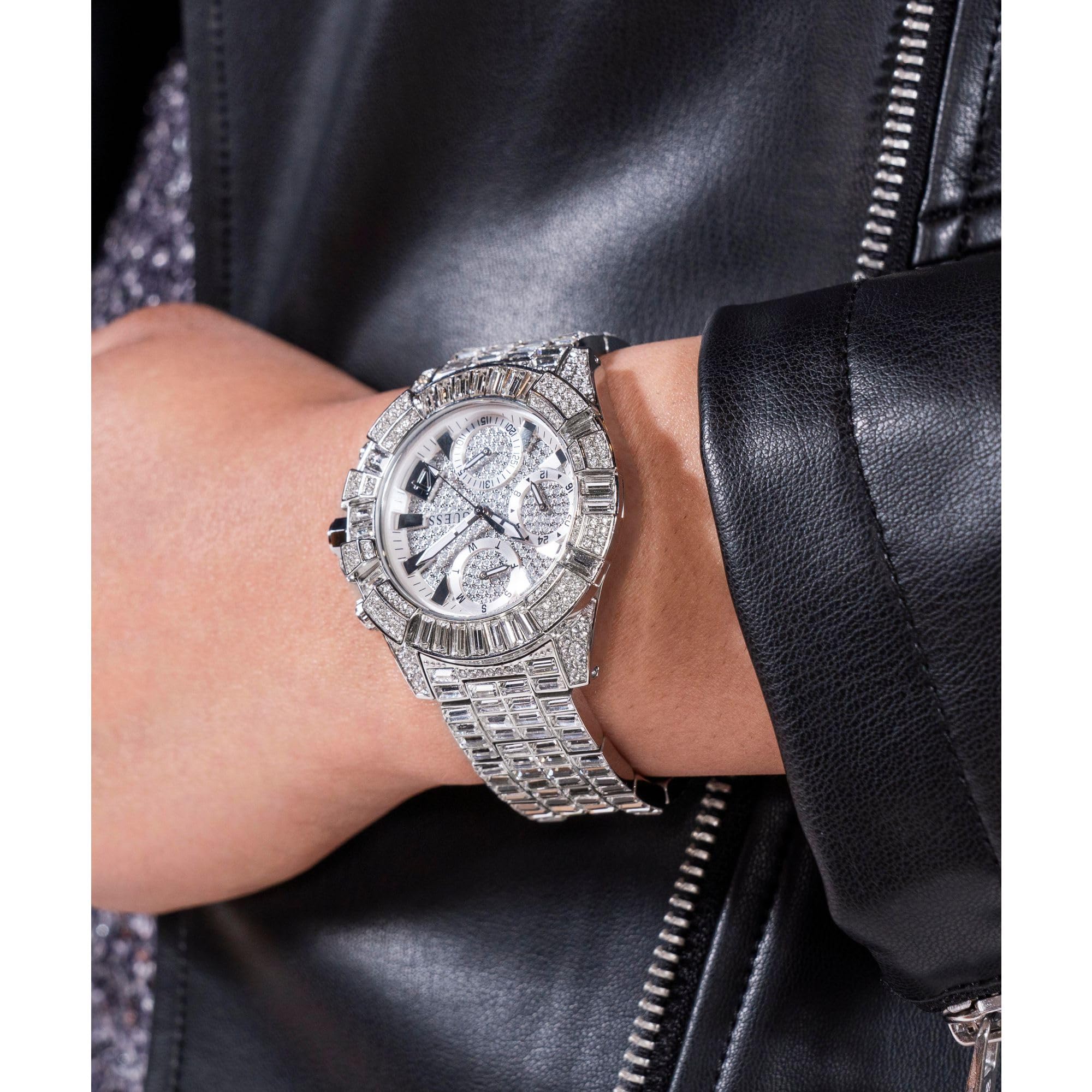 Guess Iconic 40TH Damen Armbanduhr mi Zirkonia in der Farbe Silber mit Armband aus Edelstahl, Wasserdichtigkeit: 5 bar, Gehäusedurchmesser: 40 mm, GW0812L1
