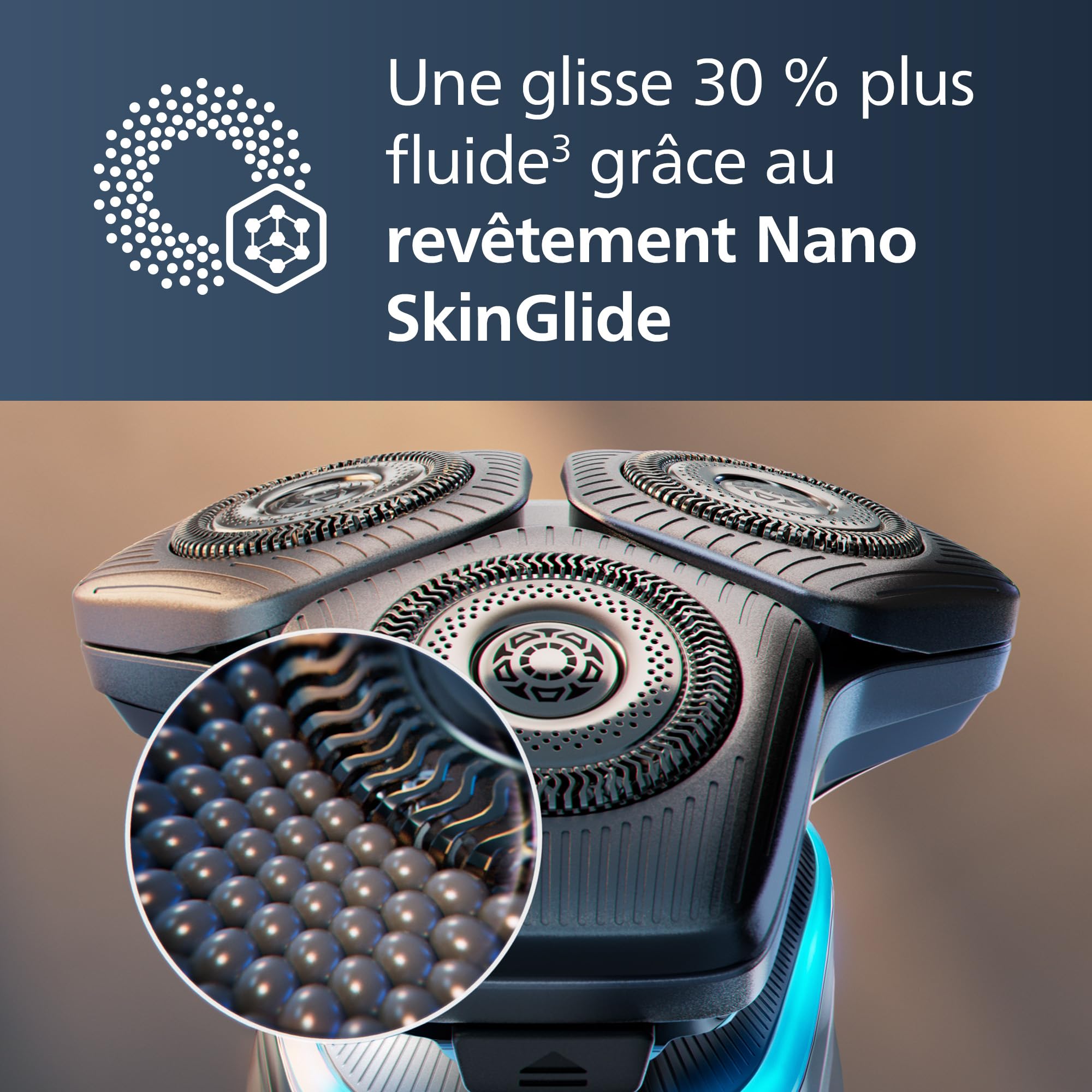 Philips S9000 - rasoir électrique Wet & Dry pour hommes couleur Argent chromé avec lames Lift & Cut, technologie SkinIQ, tondeuse à barbe, socle de charge et étui de transport (modèle S9975/35)