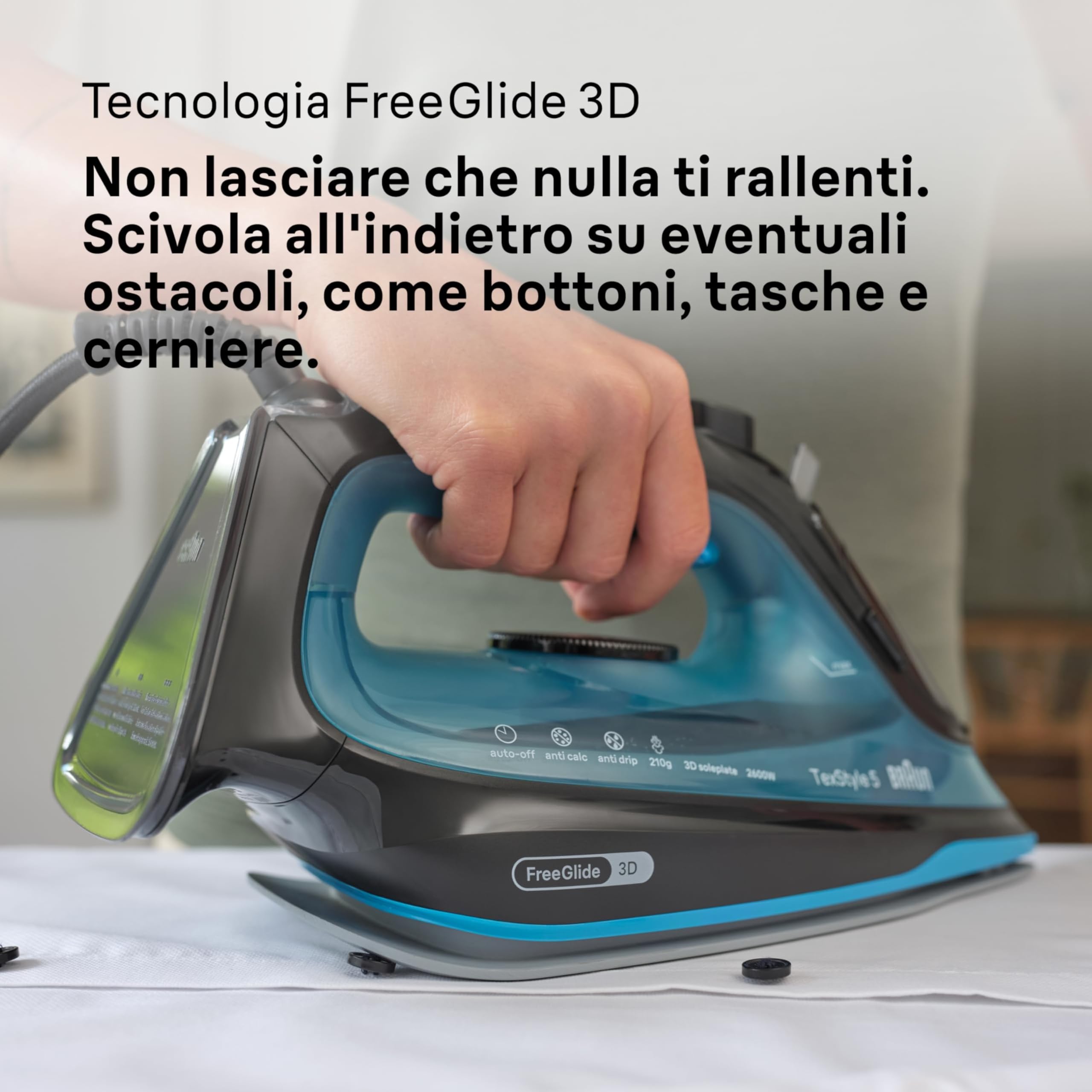 Braun TexStyle 5 SI5256BL, Ferro da Stiro con Piastra FreeGlide 3D SuperCeramic, Punta di Precisione, Manico Aperto Ergonomico, Ricarica 300ml, Sistema Antigoccia, Colpo Vapore 210 g/min, 2600W, Blu