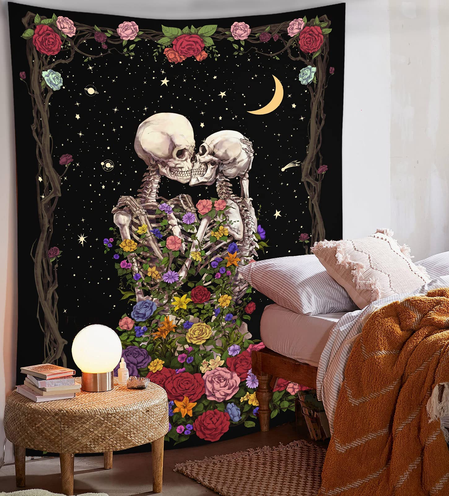 YISUMEI Skull Tapestry The Kissing Lovers Tapestry for Bedroom Aesthetic Flowers Starry Tapestries Wall Hanging for Room Decor(M/130x150cm/51x60inch) - Image 2