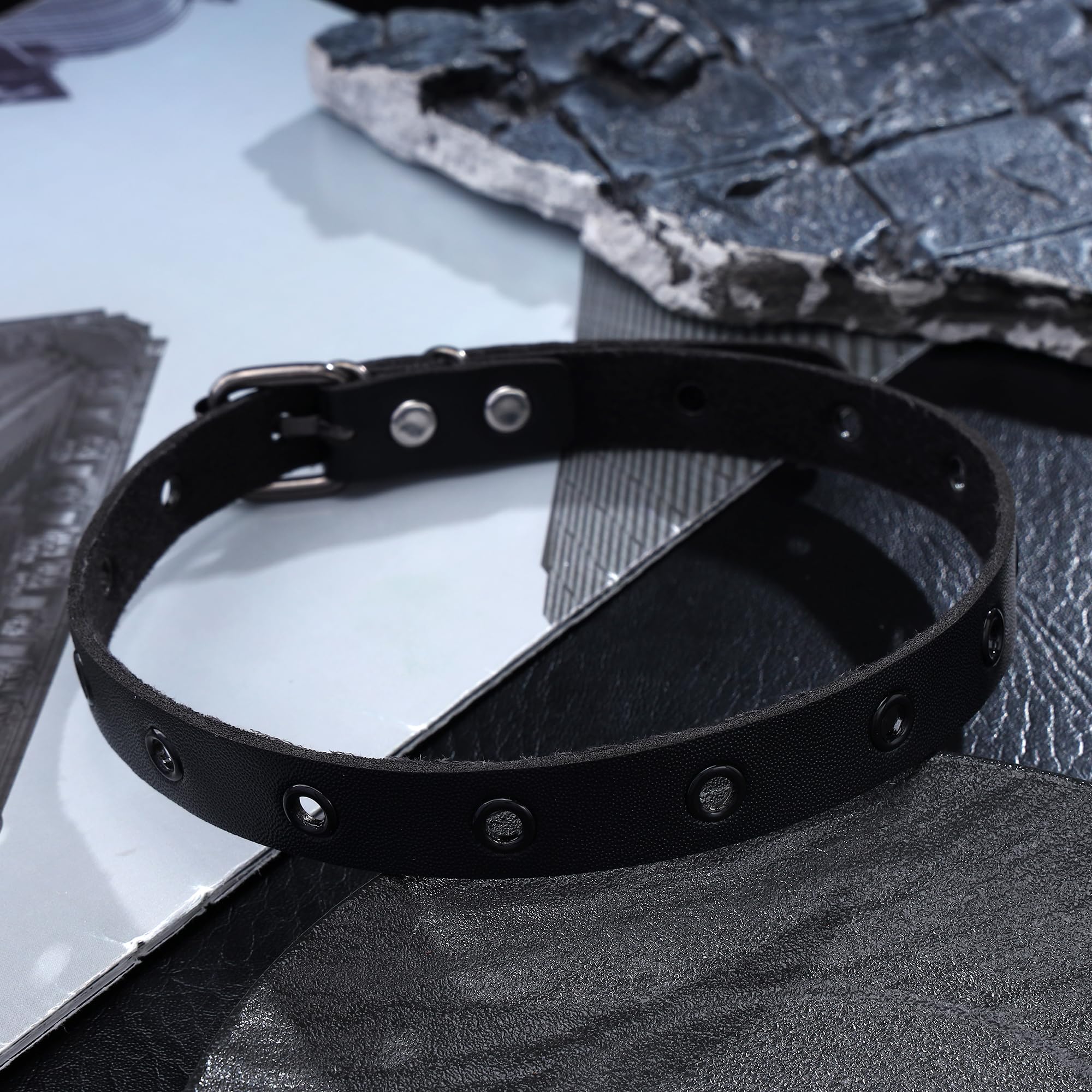 Manfnee Cool Punk Gothic Collar for Women and Men Black PU Leather Vingate Necklace Adjustable: B2