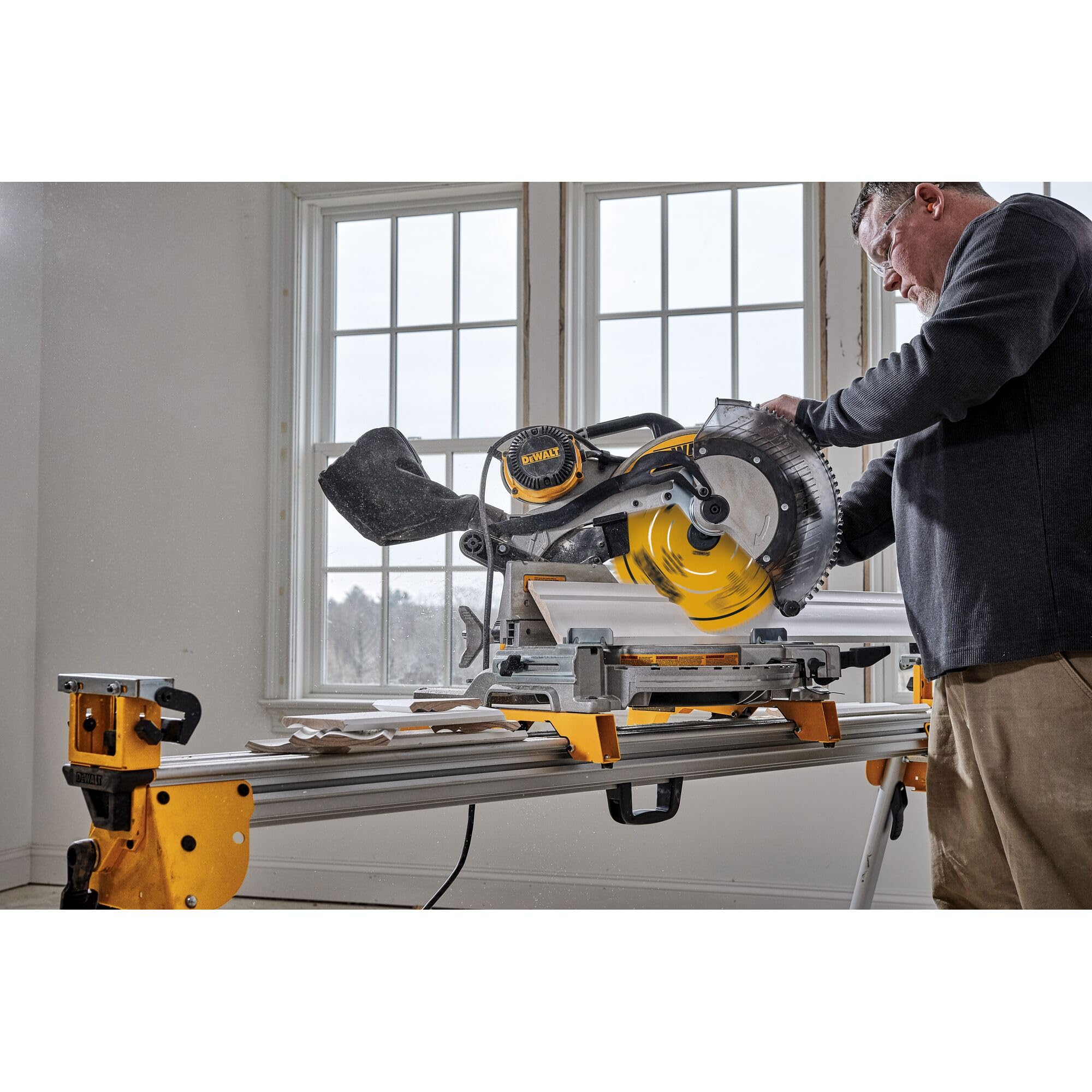 DEWALT 30.5 cm 60T Finish brzeszczot (DWA11260)