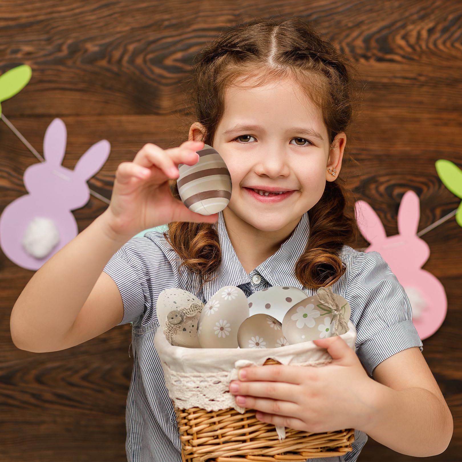 Osterdekoration, 12 Stück Ostereier zum Aufhängen, Ostereier Dekoration, Styroporeier, Ostereier zum Aufhängen, braun-weißes Ornament für Osterkörbe, Ostergeschenke, 6 cm natürliche Eier
