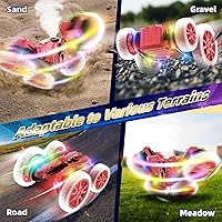 Vista 4 de Automóvil a control remoto giratorio de 360°, vehículos RC 4WD con spray genial, camión de acrobacias RC de doble cara de 2.4Ghz para niños de 6 a