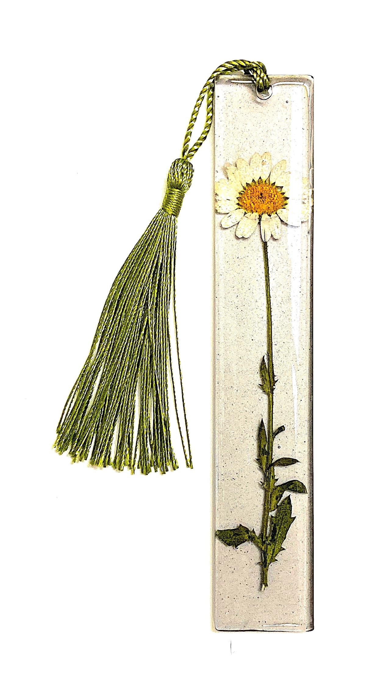 Handmade Floral Daisy Bookmark, Real Pressed Flower in Resin, 14 cm x 2.5 cm, Green Tassel, Gift Bag