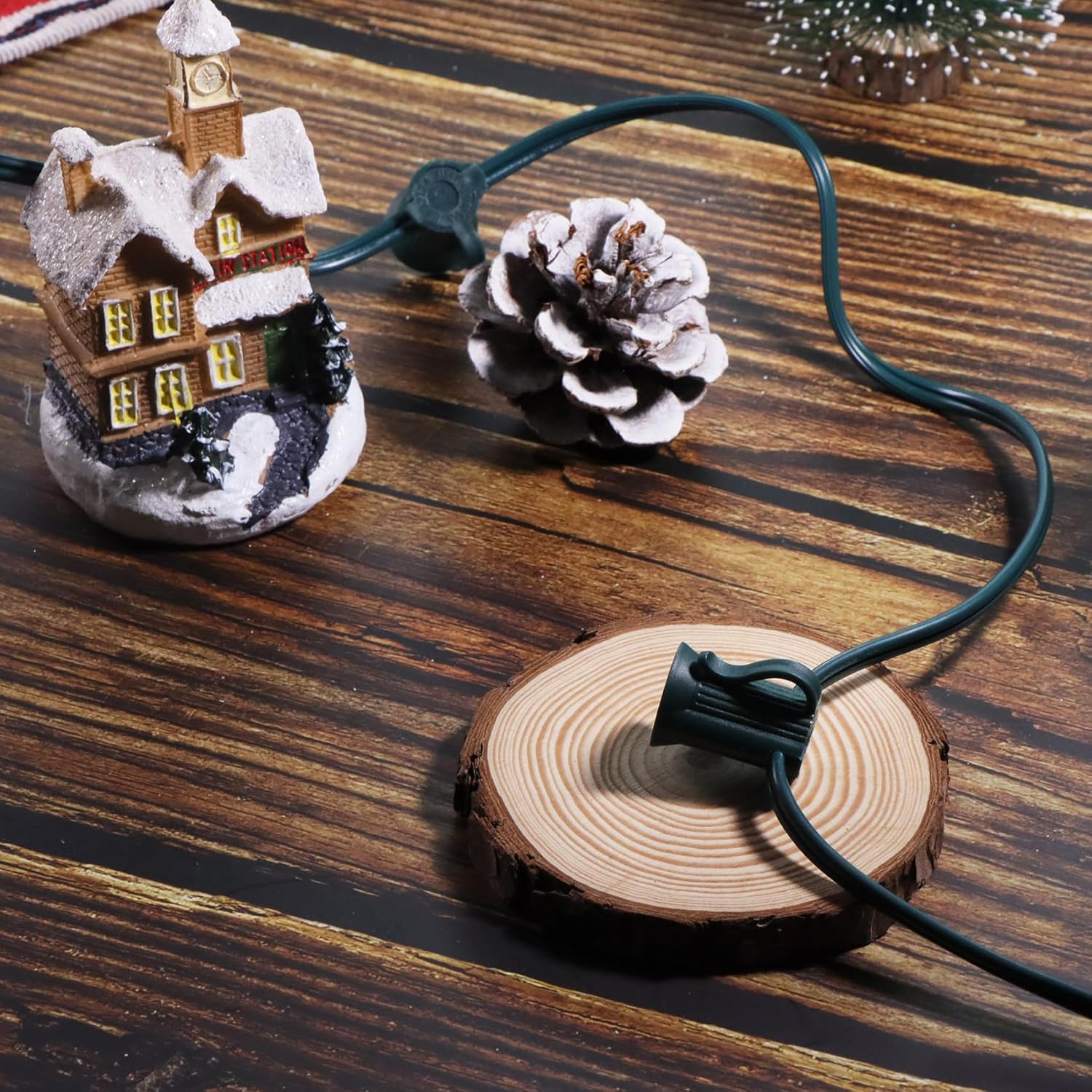 C7 Green Sockets String - 100FT 12" Spacing - Outdoor Christmas Stringer Set