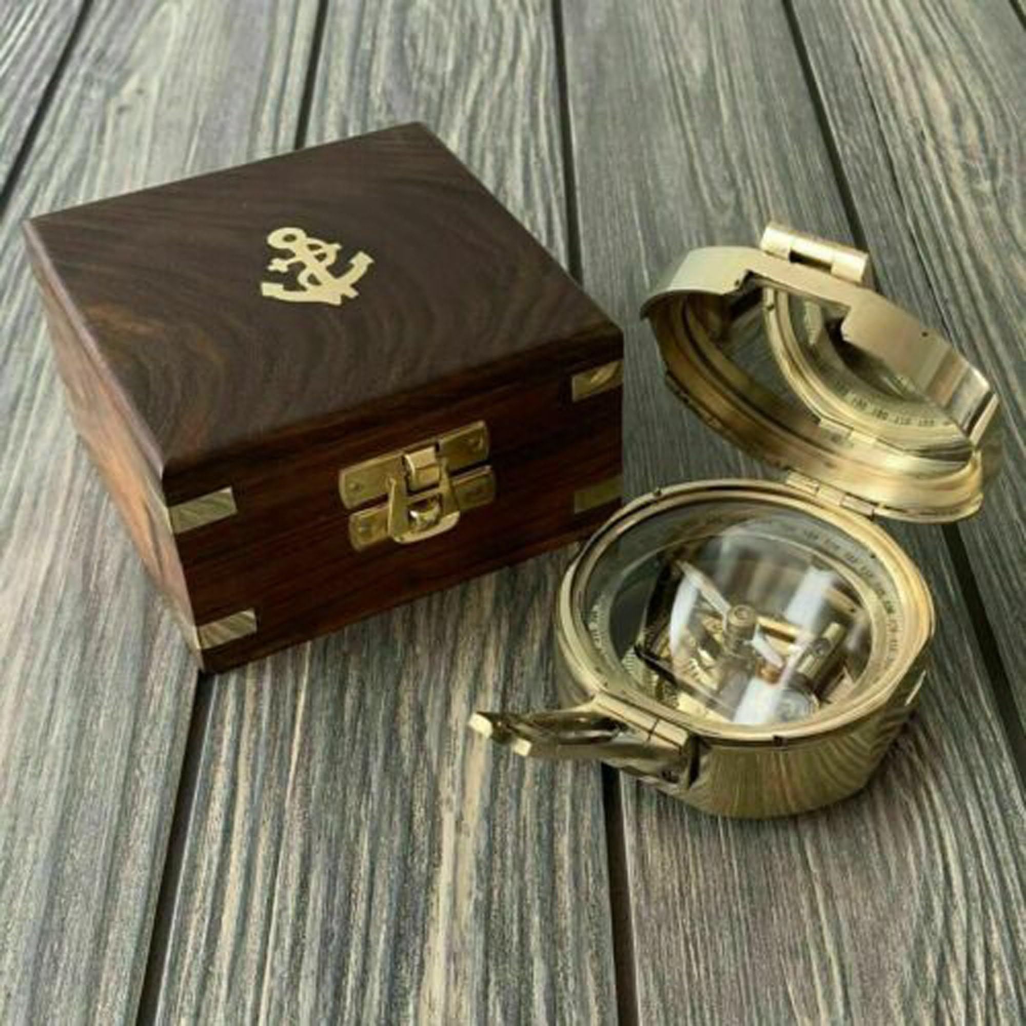 Brújula náutica vintage de latón, brújula vintage militar, náutica, brújula coleccionable antigua para exteriores, marítimo, vintage, latón, reloj de sol, brújula