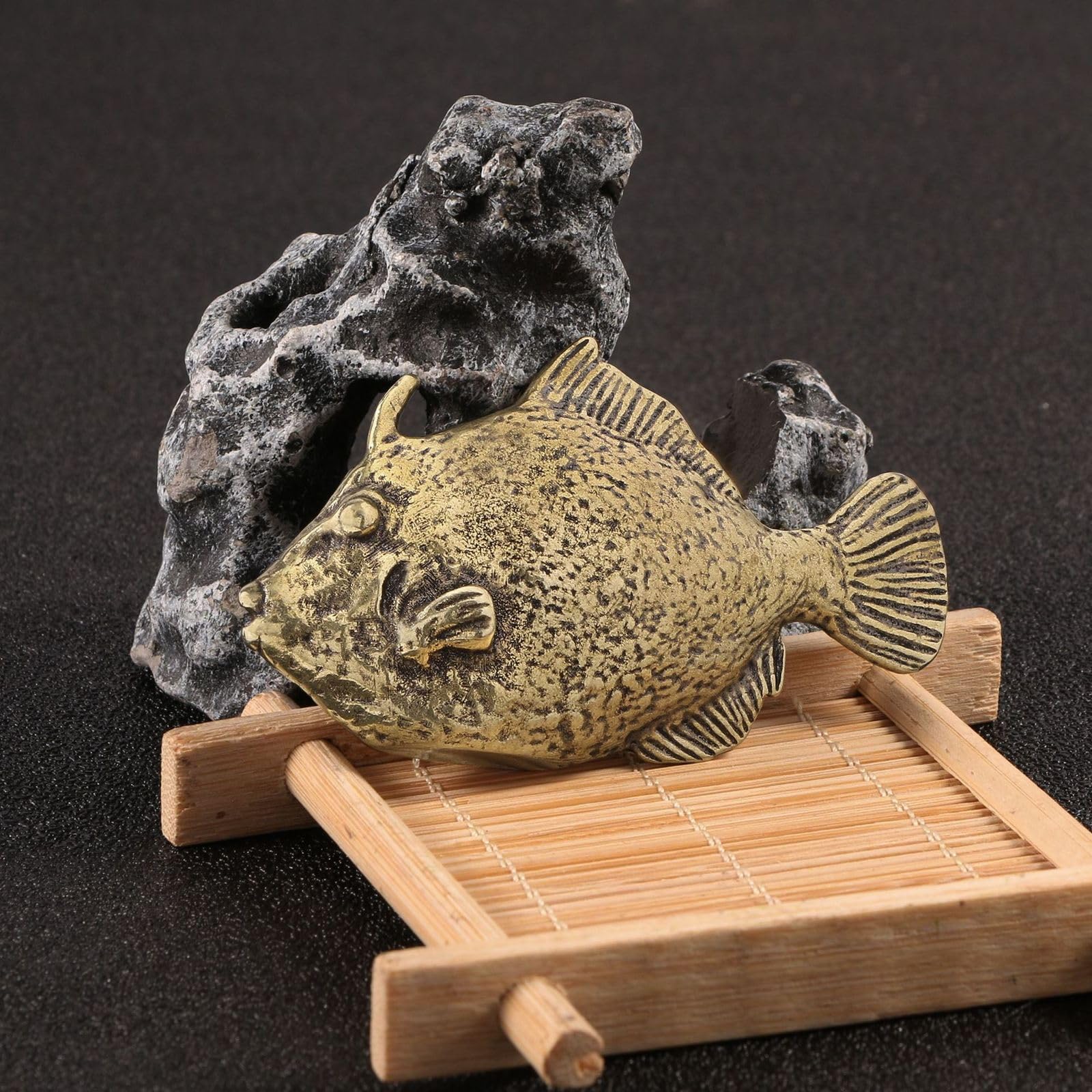 YANGPZFC Small Copper Sandfish Ornament Brass Statue For Desk Decor, Handcrafted Vintage Sculpture