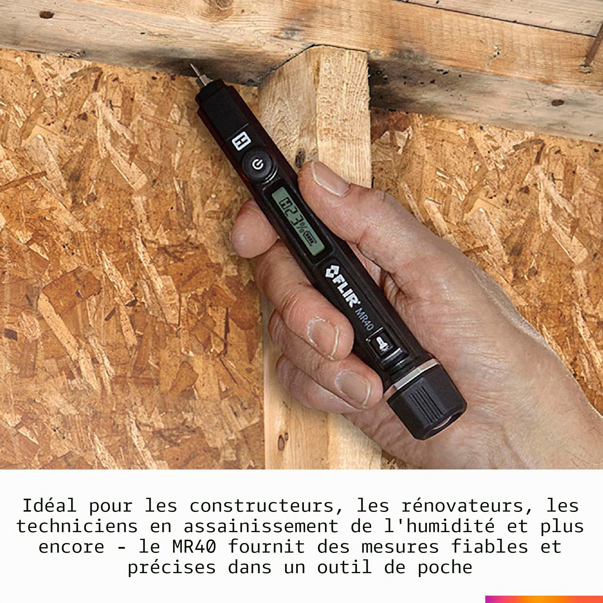 FLIR MR40 Humidimètre Stylo + Lampe De Poche, Portable, Robuste, 2 Broches, À Échelle Unique, Avec Lampe De Poche Intégrée Pour Le Bois Et Les Matériaux De Construction Courants | Échelle unique, bois et matériaux construction, IP54, chute 3m, broches rem