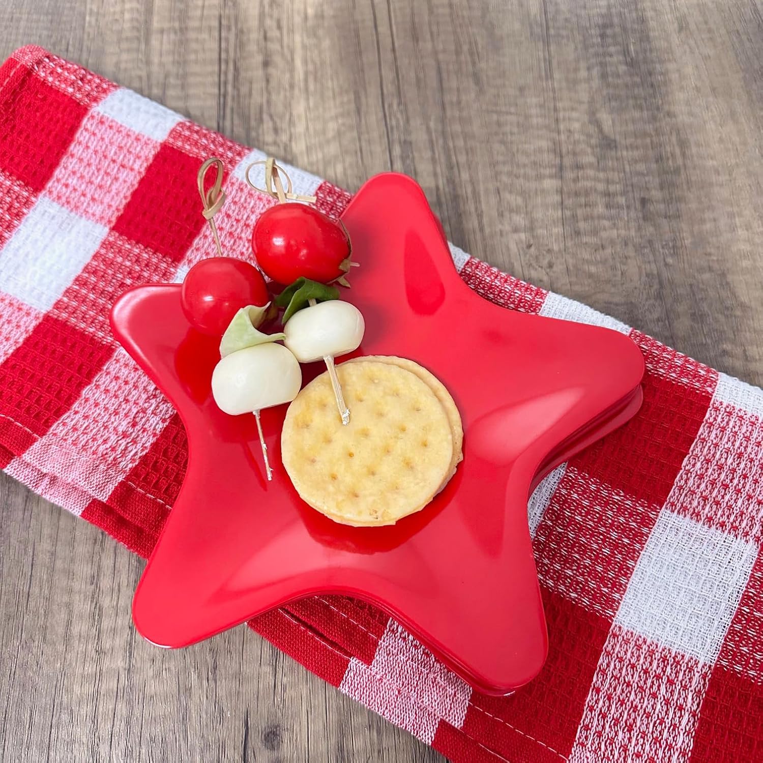 UP UPware Holiday Red Star Shaped Salad Plates, Melamine Appetizer and Dessert Plates for 4th of July, Christmas Decoration, Red, 8 Inch, Set of 4