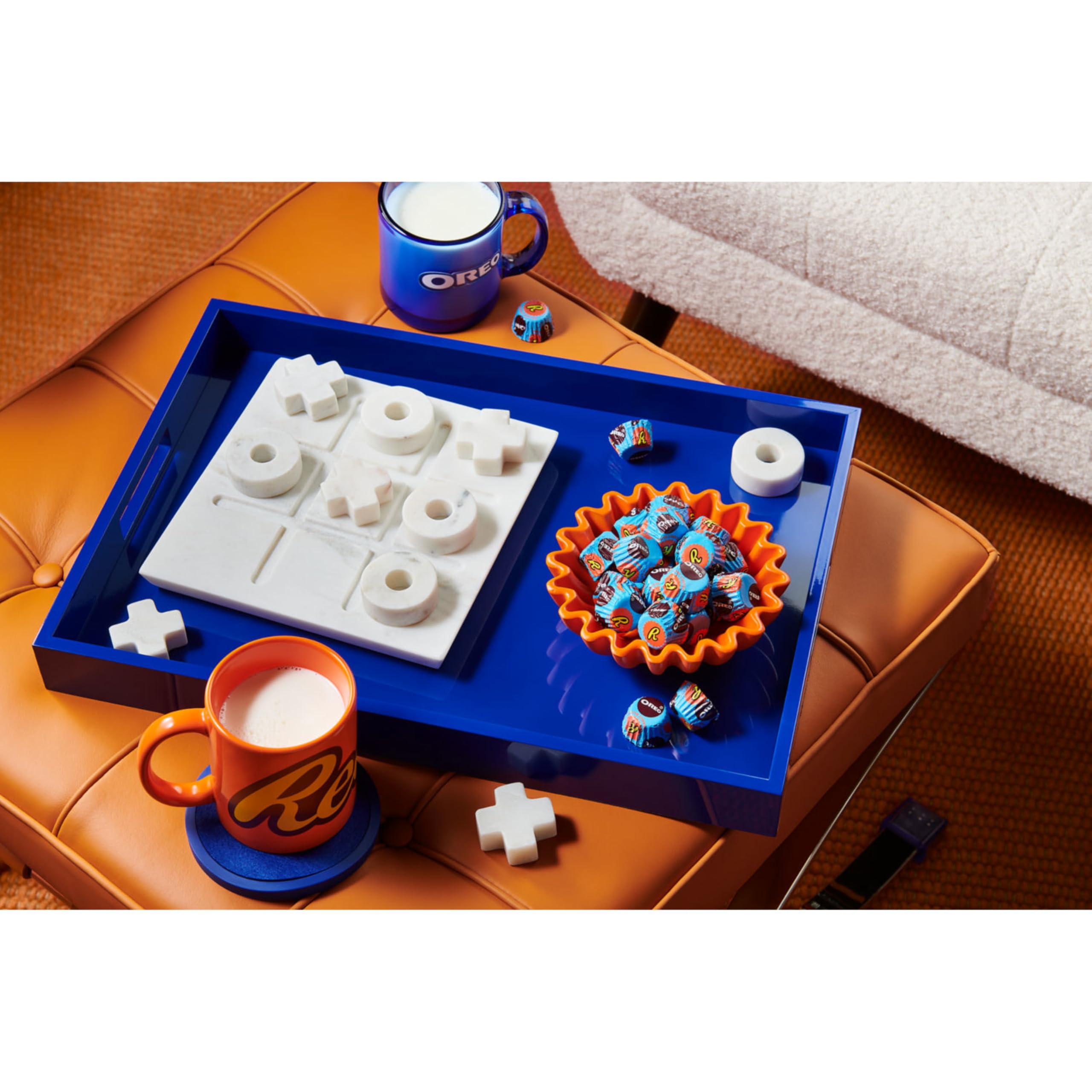 REESES OREO Miniatures Milk Chocolate and White Creme Peanut Butter Cups Candy Share Pack 9 oz — view 6