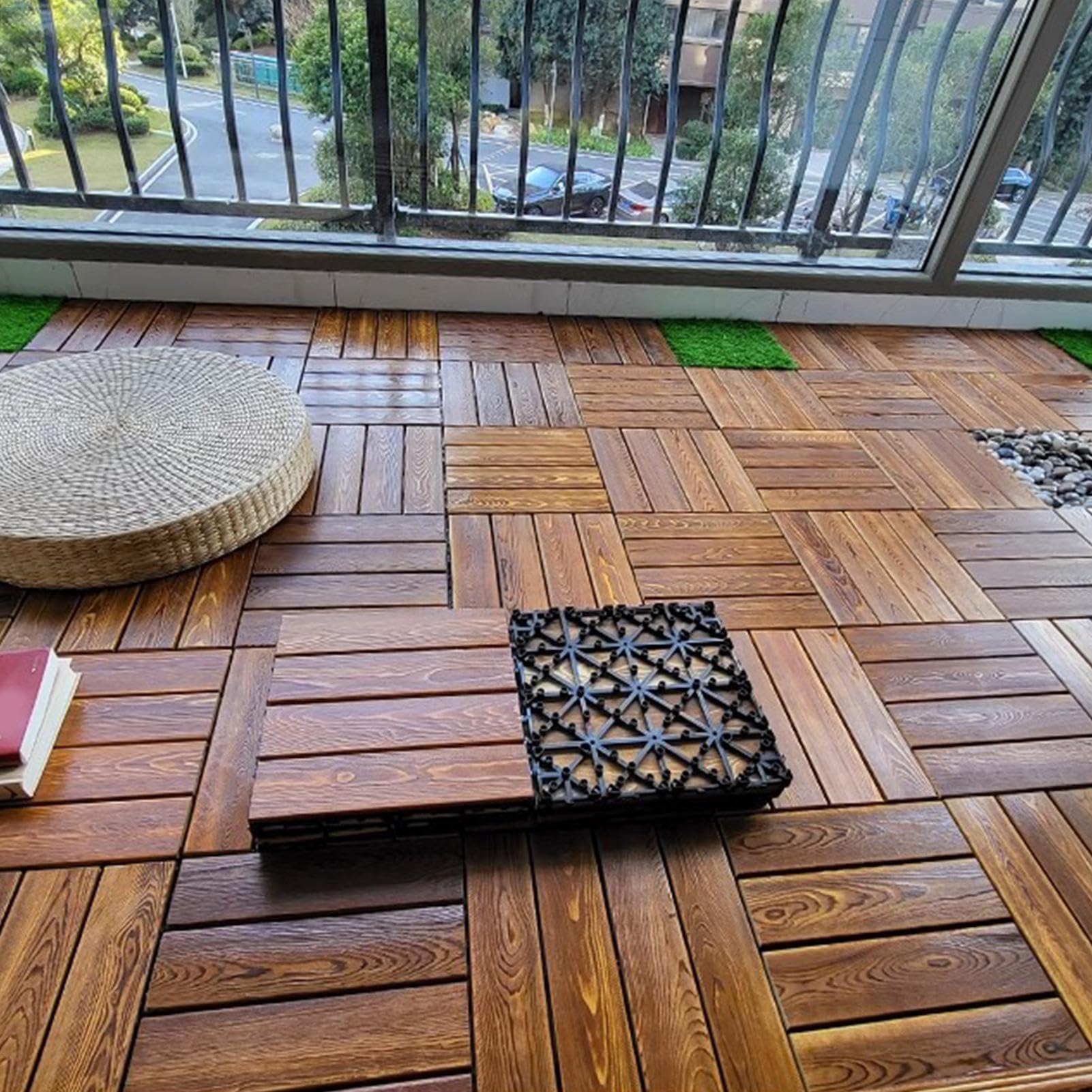 Piastrelle per terrazze ad incastro – Piastrelle per terrazze in legno, 3 assi per terrazze carbonizzate | 12 x 12 pollici antiscivolo per prato, rivestimento esterno ad incastro per piscina | Pavimentazione per Patio e Esterno per Decorazione Interna, Pi