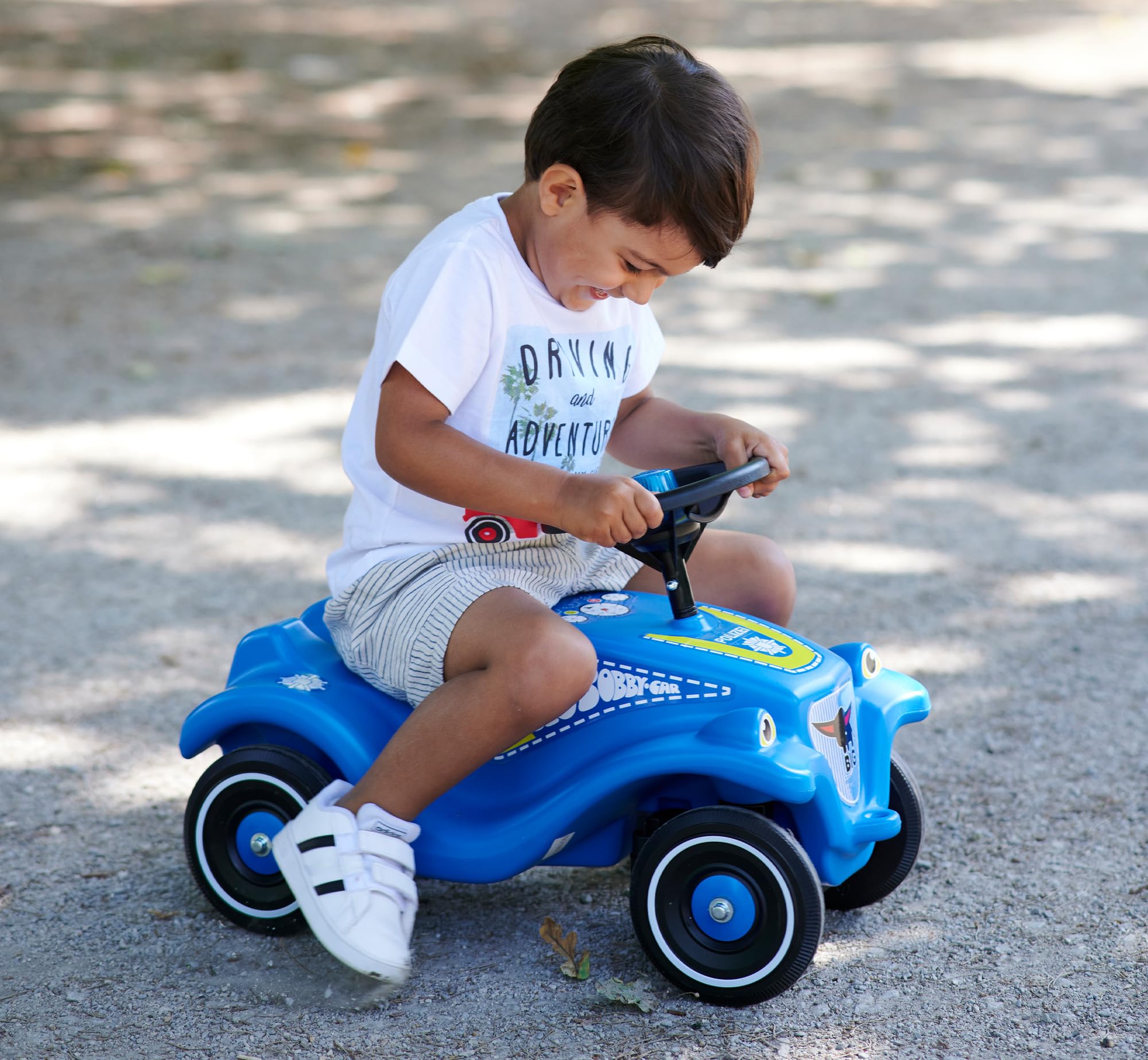 Big-Bobby-Car Classic Police - Kinderfahrzeug mit Aufklebern im Polizei Design für Jungen und Mädchen, belastbar bis zu 50 kg, Rutschfahrzeug für Kinder ab 1 Jahr, blau