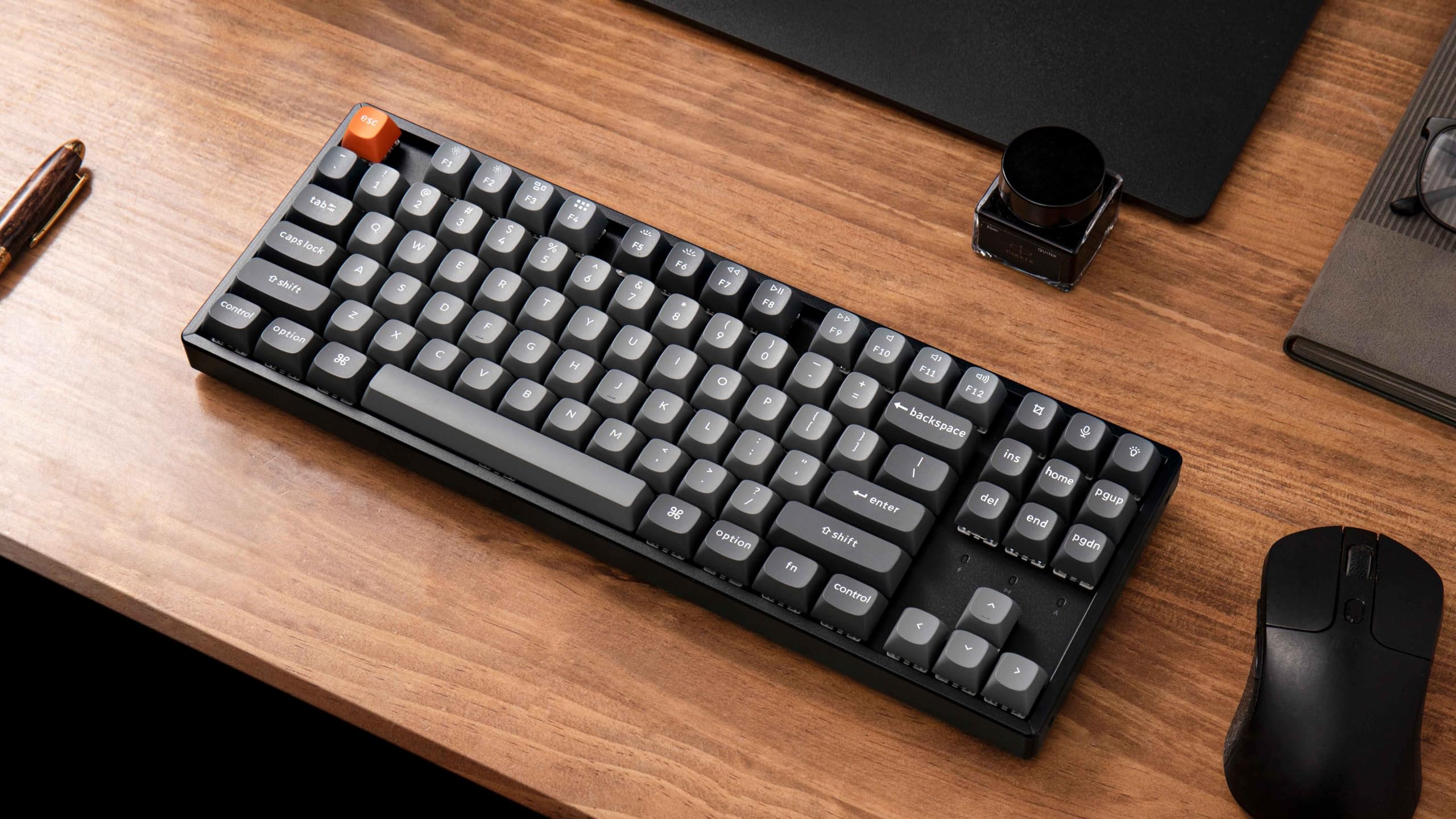 Keychron K8 MAX Tastiera meccanica wireless, 2,4 GHz/Bluetooth/USB-C, LED bianco, QMK/VIA, Macro programmabili, PBT Keycaps, Per Mac Windows, Super Red Switch