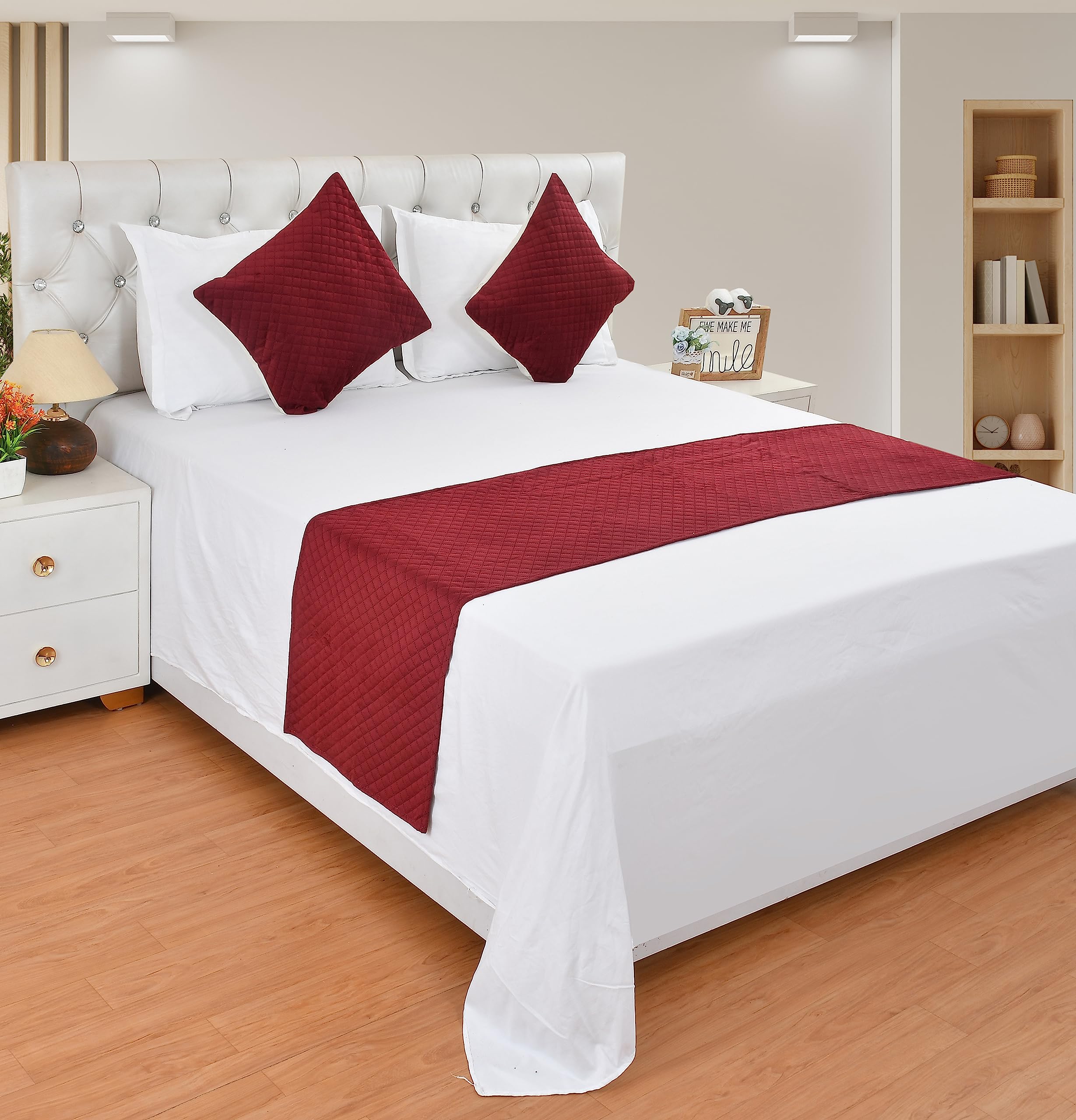 TRIPURARI 200TC Solid Quilted Velvet Bed Runner Scarf with Matching Cushion Covers/Slipcover Mattress Protector/Bed Linen Scarf/Decorative Set for Bedrooms/Hotel Rooms/Guest Rooms (Maroon)