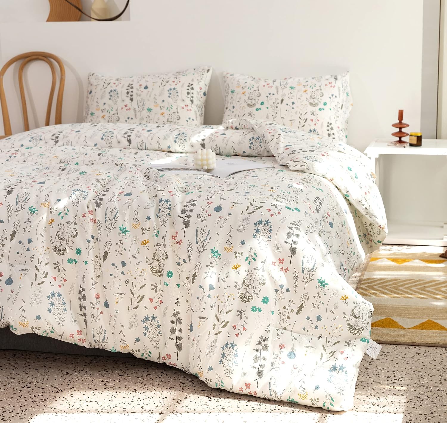 JANZAA Comforter Set Twin Comforter Sets Floral Comforter 3PCS Bedding Sets Botanical Flowers Pattern On White Comforter with 2 Pillow Cases All Season