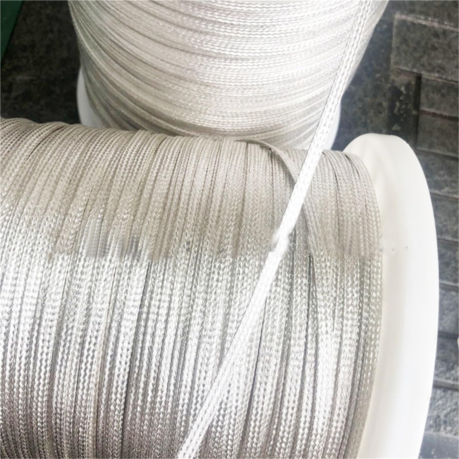 10 m verschlüsselter, versilberter Kabelschlauch mit geflochtenem 4–8 mm Schlangenleder-Geflecht(4mm)