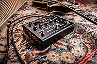Vista 4 de IK Multimedia Pedal Tonex pedal estéreo de guitarra multiefectos y bajo con 150 preajustes, 15 PrePost FX, sintonizador, Tap Tempo, salida