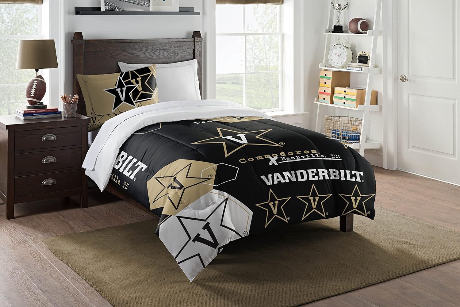Northwest NCAA Unisex-Adult Comforter and Sham Set