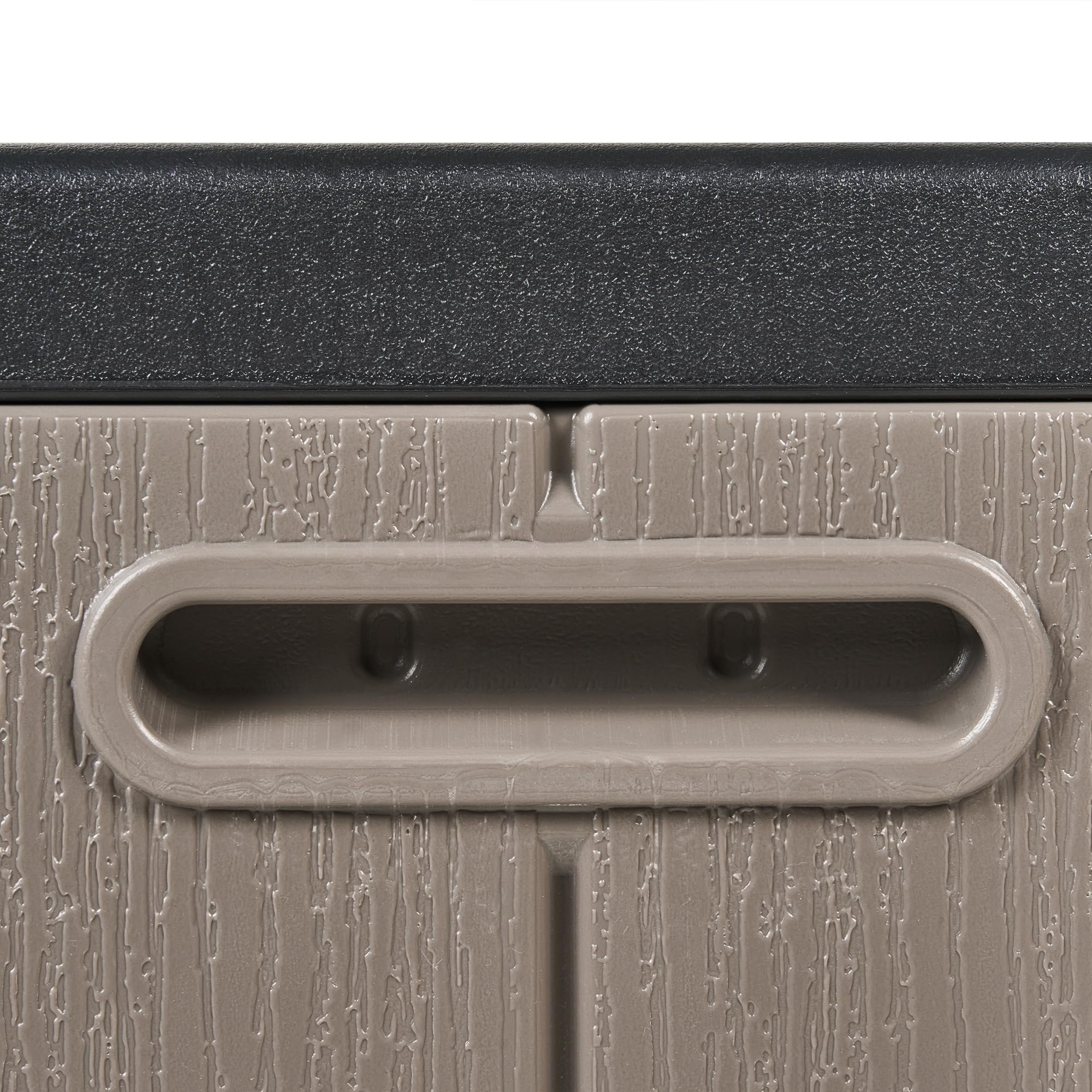 Beliani Arcón para exterior caja de almacenaje de jardín 116 x 60 cm ruedas de plástico marrón Milies