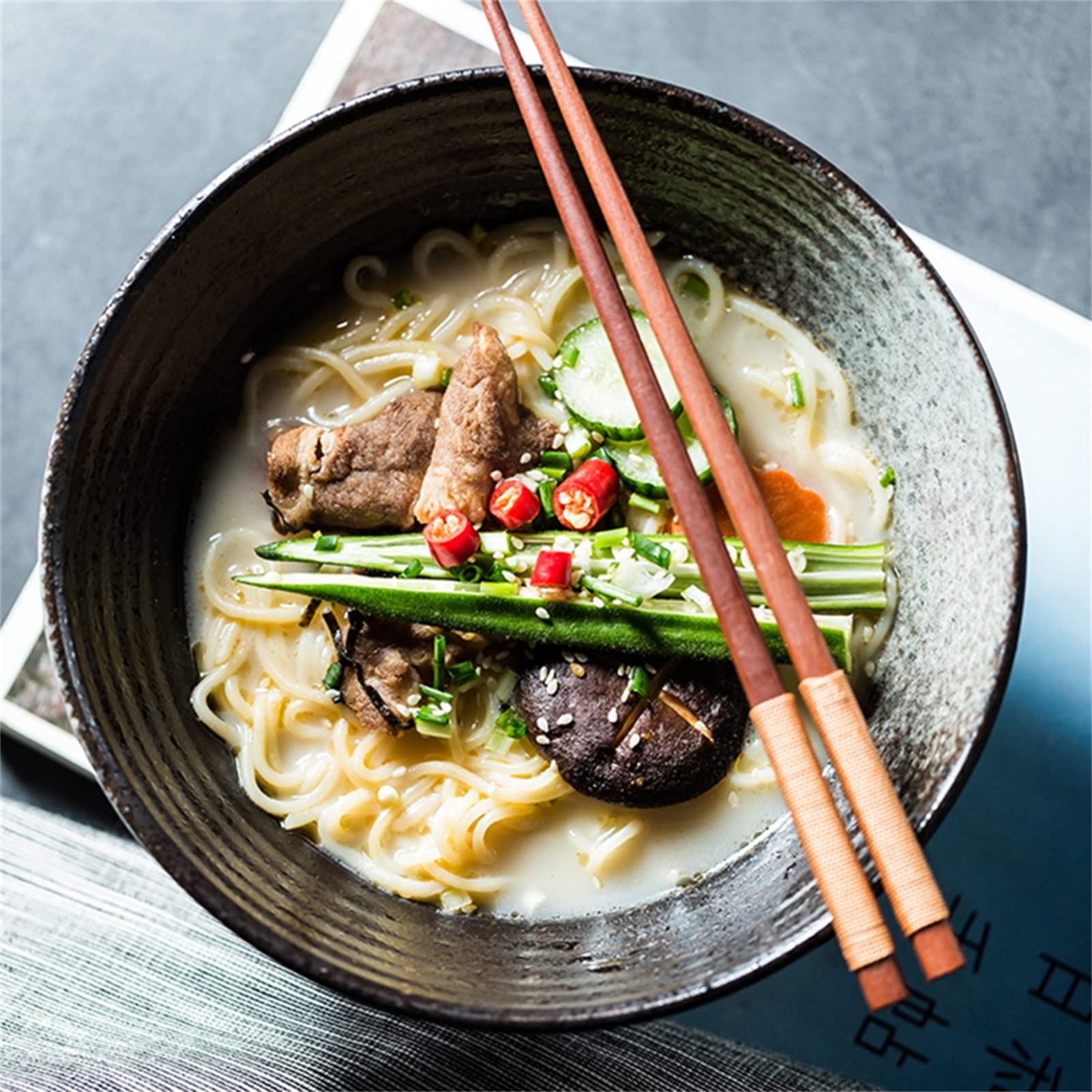 Grands bols à nouilles japonais avec cuillères et baguettes for soupe, céréales, riz, udon, nouilles asiatiques, ensemble de vaisselle bol ramen en céramique de qualité commerciale for restaurant ( Co