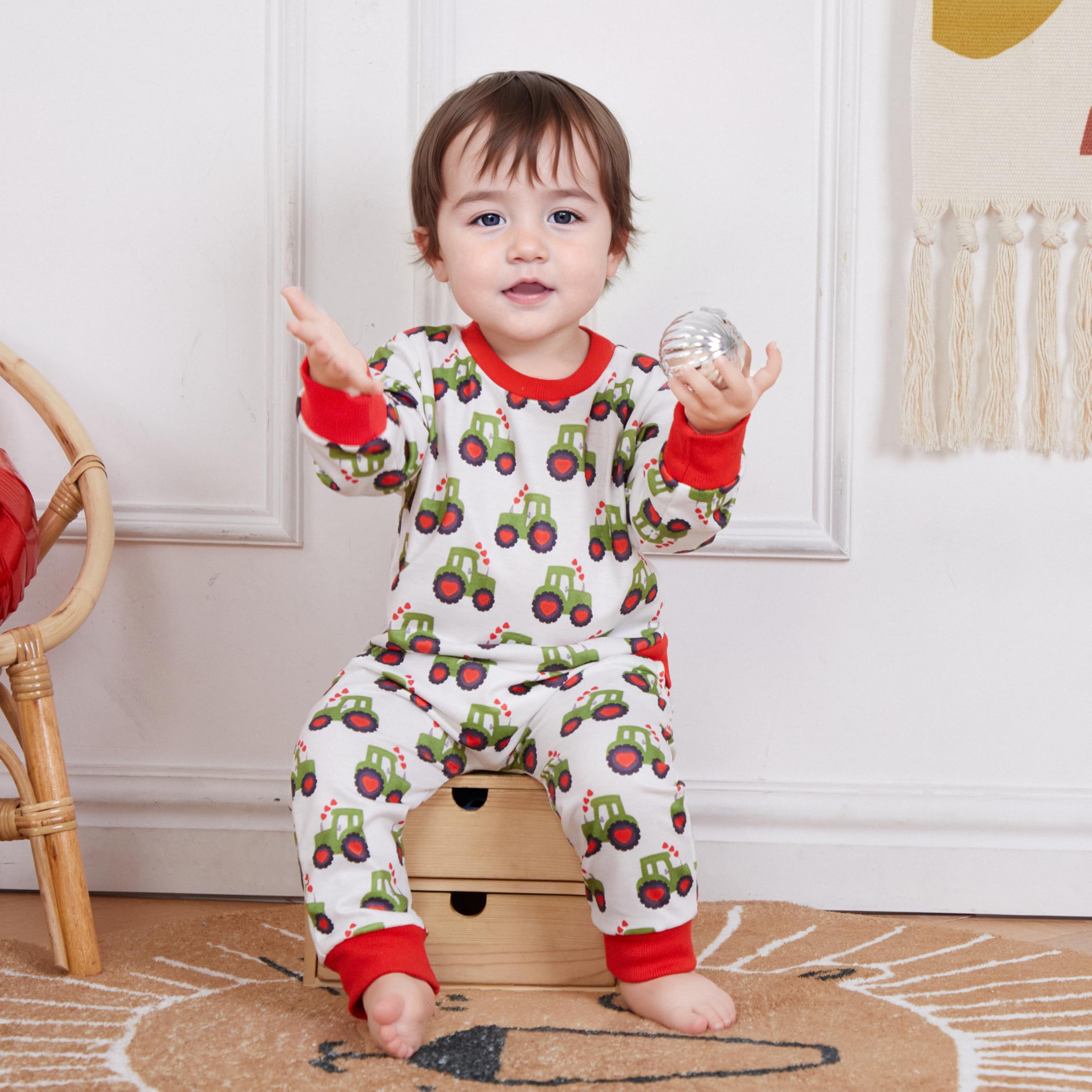 NZNDSHD Toddler Baby Valentines Day Outfit Boy Lover Tractor Long Sleeve Sweatshirt Jogger Pant Set Infant Fall Clothes (White Tractor, 12-18 Months)