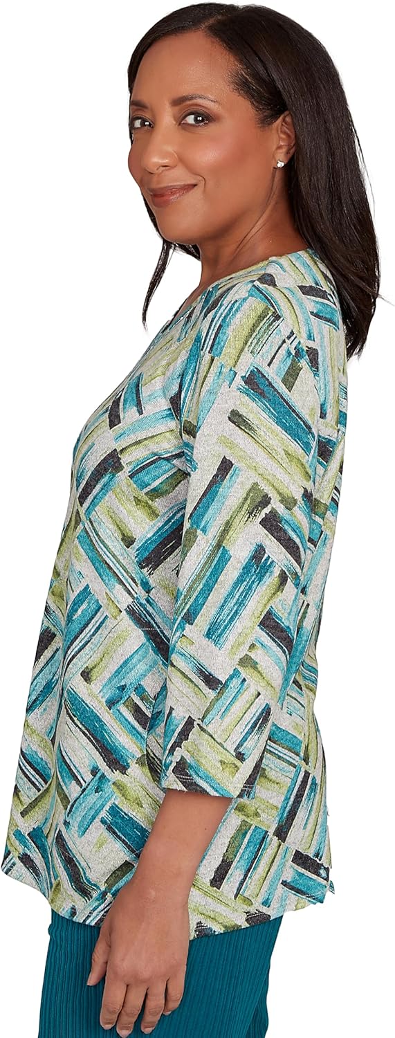 Detailed V Neck Brushstroke Top
