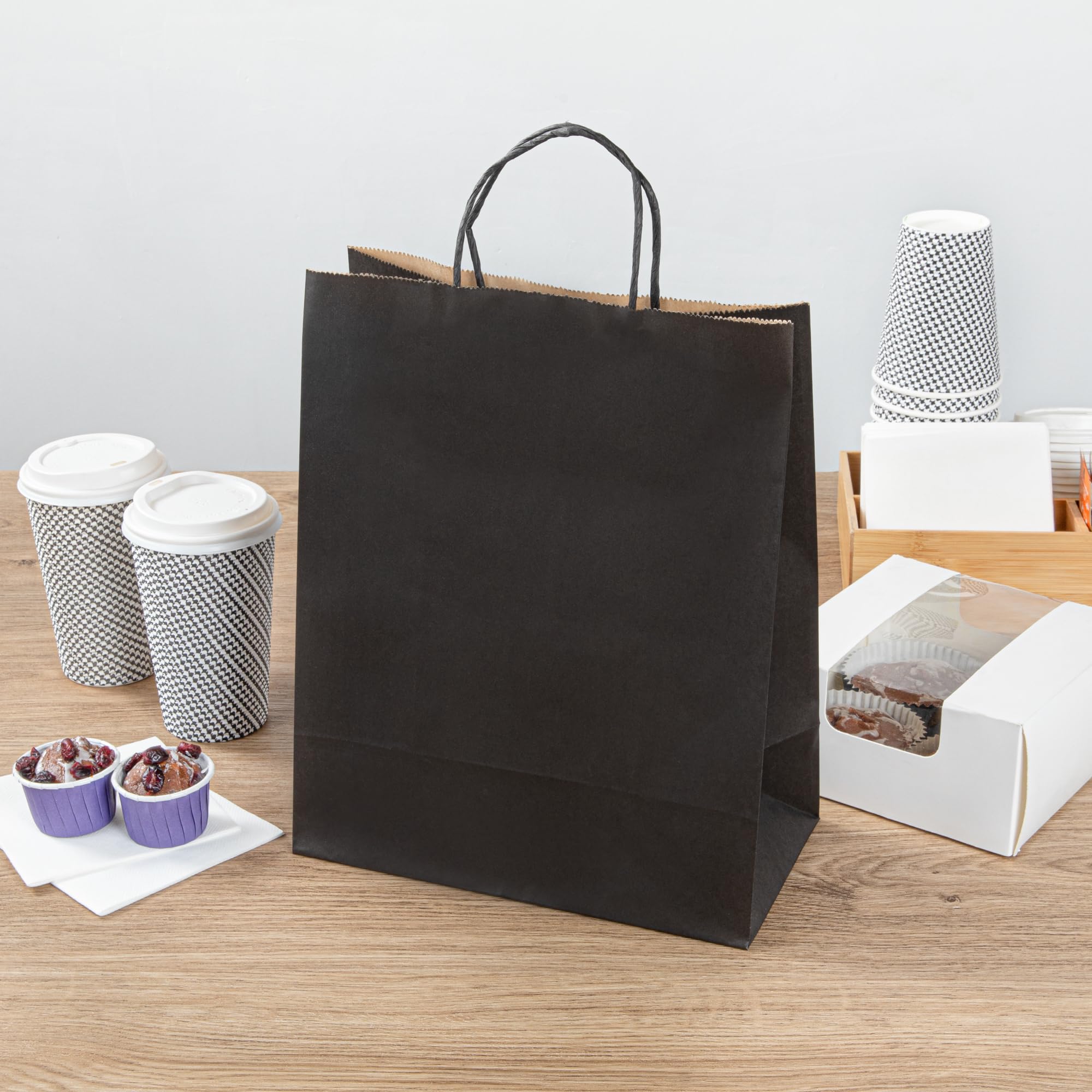 Restaurantware - Bolsas de compras de papel de 10.2 x 5.5 x 12.6 pulgadas, 100 bolsas resistentes con asas, duraderas, para comestibles, bolsas de papel negro con asa, para regalos