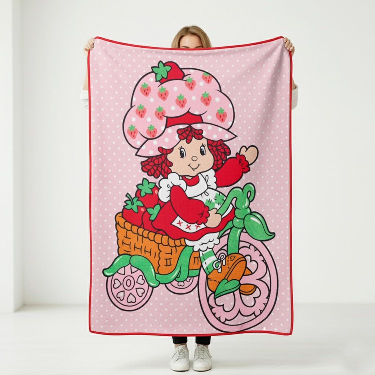 Silver Buffalo Strawberry Shortcake on Bike Polka Dot 45" x 60" Fleece Throw, Soft and Cozy Blanket, 180 GSM - Image 5