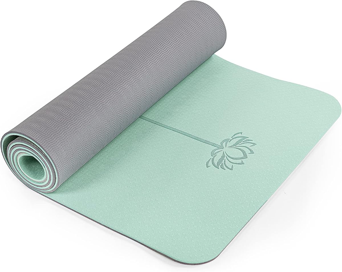 Esterilla de yoga antideslizante, esterillas de pilates y fitness, respetuosas con el medio ambiente, antidesgarros, esteras de yoga de 1/4 pulgadas de grosor para mujeres, esteras de ejercicio para entrenamiento en casa con correa de transporte y bolsa de almacenamiento