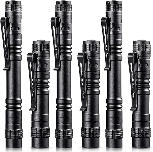 Linterna de bolsillo LED pequeña mini linterna de mano con clip para campamento, exteriores, emergencia (6 piezas)