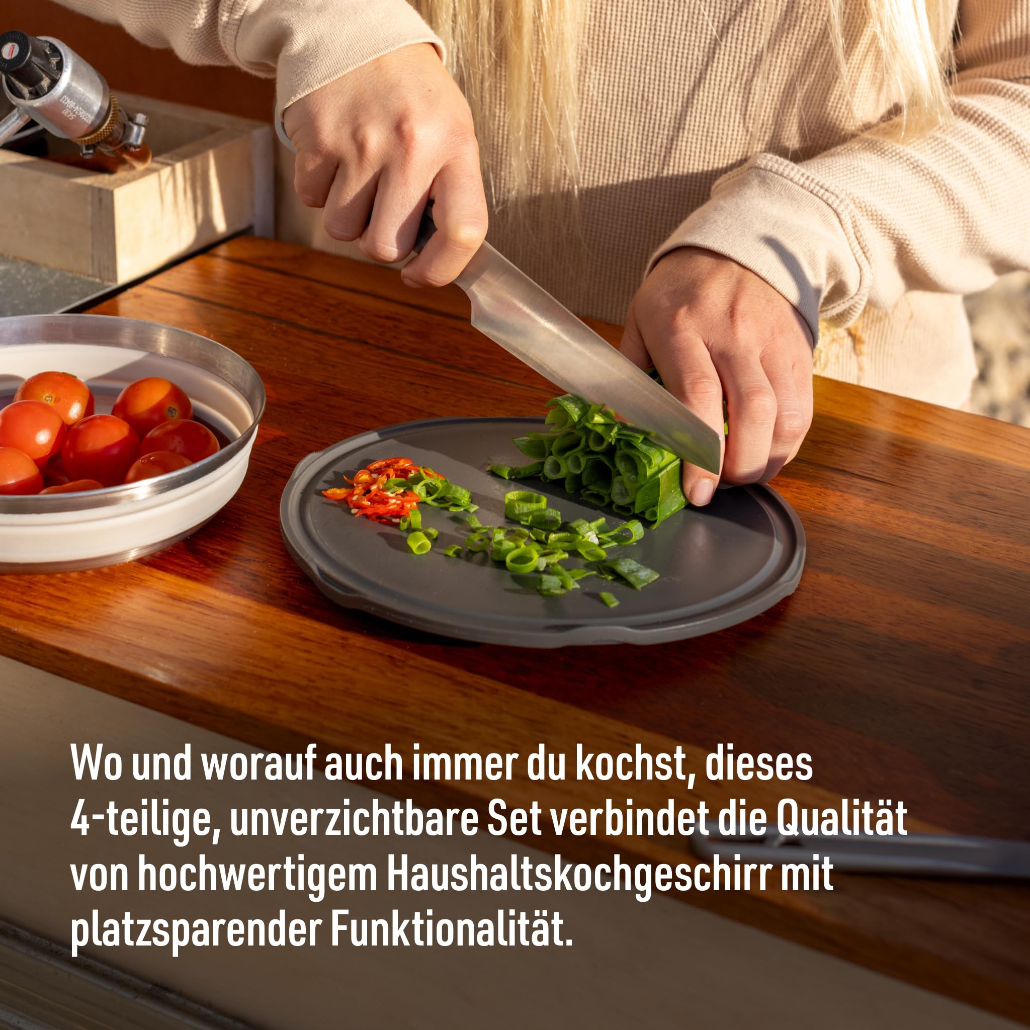 SEA TO SUMMIT - Detour Essentials Camp Kitchen Kit - 2 bis 4 Personen, 4-teilig - Faltbarer Topf 5L & Sieb + Deckel + 2 Schneidebretter - BPA-frei - Campingkochgeschirr aus Silikon & Edelstahl - 1681g