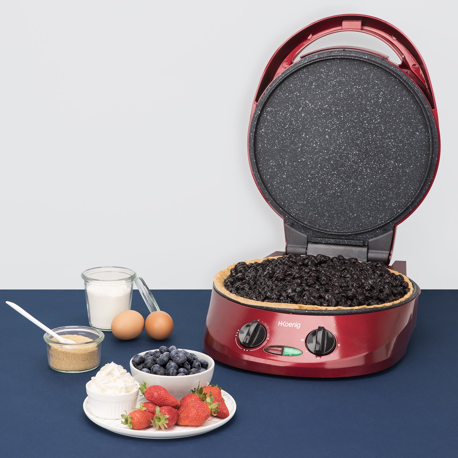 H.Koenig Appareil à Tarte Express TRT180, Multicuiseur, Quiche Tartelette Pizza, Tart Maker sur Table, 2 plaques Plancha Grill Four, Thermostat Réglable 210°C, Ouverture 105-180°, 9 Moules à tarte
