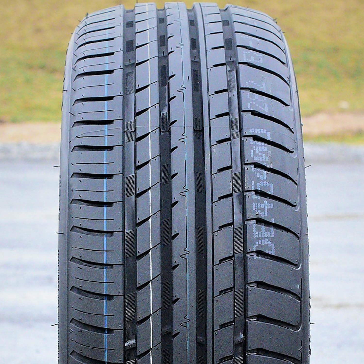 Cosmo MuchoMacho 245/45R20XL 103W Tire