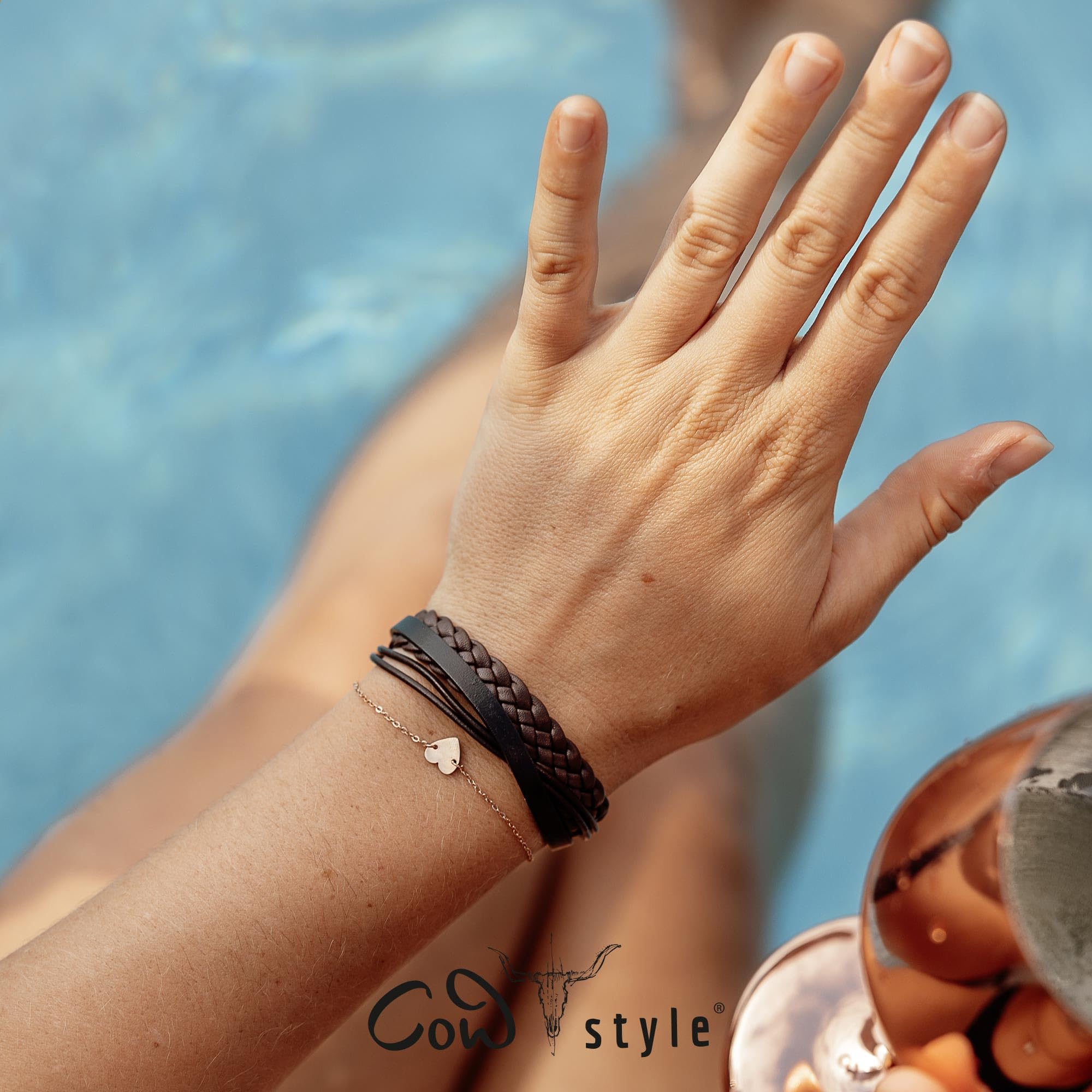 Lederarmband Herren mit Gravur - Personalisierbar mit Namen oder Datum - in braun oder schwarz - Geschenk zum Valentinstag - Männerarmband für Papa