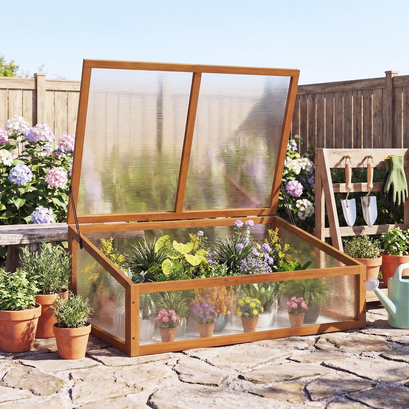 GYMAX Serre de Jardin en Bois, 94 x 63 x 40 cm, Jardinière de Culture de Plantes avec Panneaux Transparents, Toit Rabattable, Protection Hivernale Intérieure et Extérieure pour Balcon (Orange)