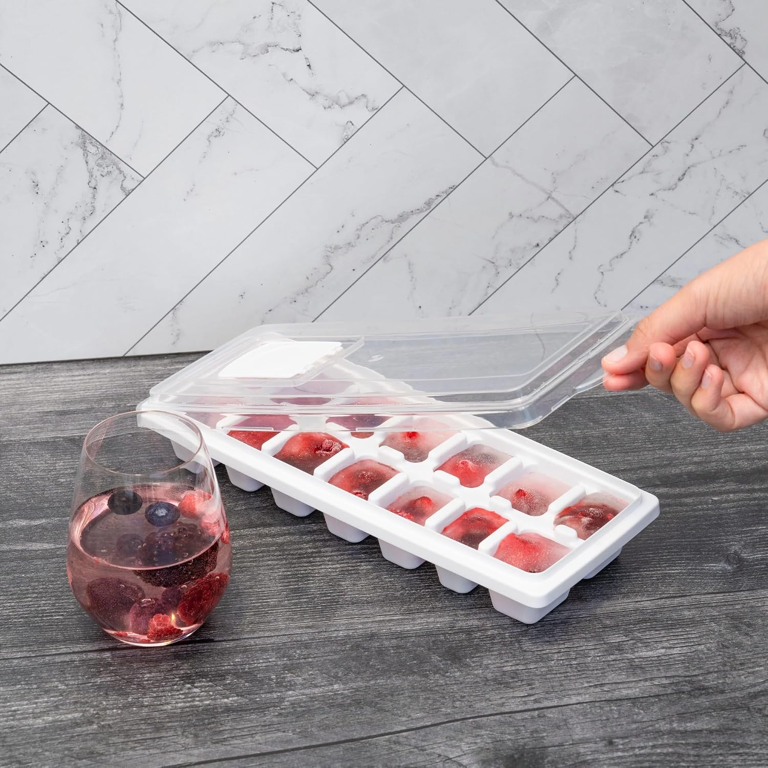 (2 pack) Ice Cube Tray, Plastic Ice Cube Tray with 14 Ice Cube Molds and Removable Lid, White, plastic, useful for everyday beverage storage