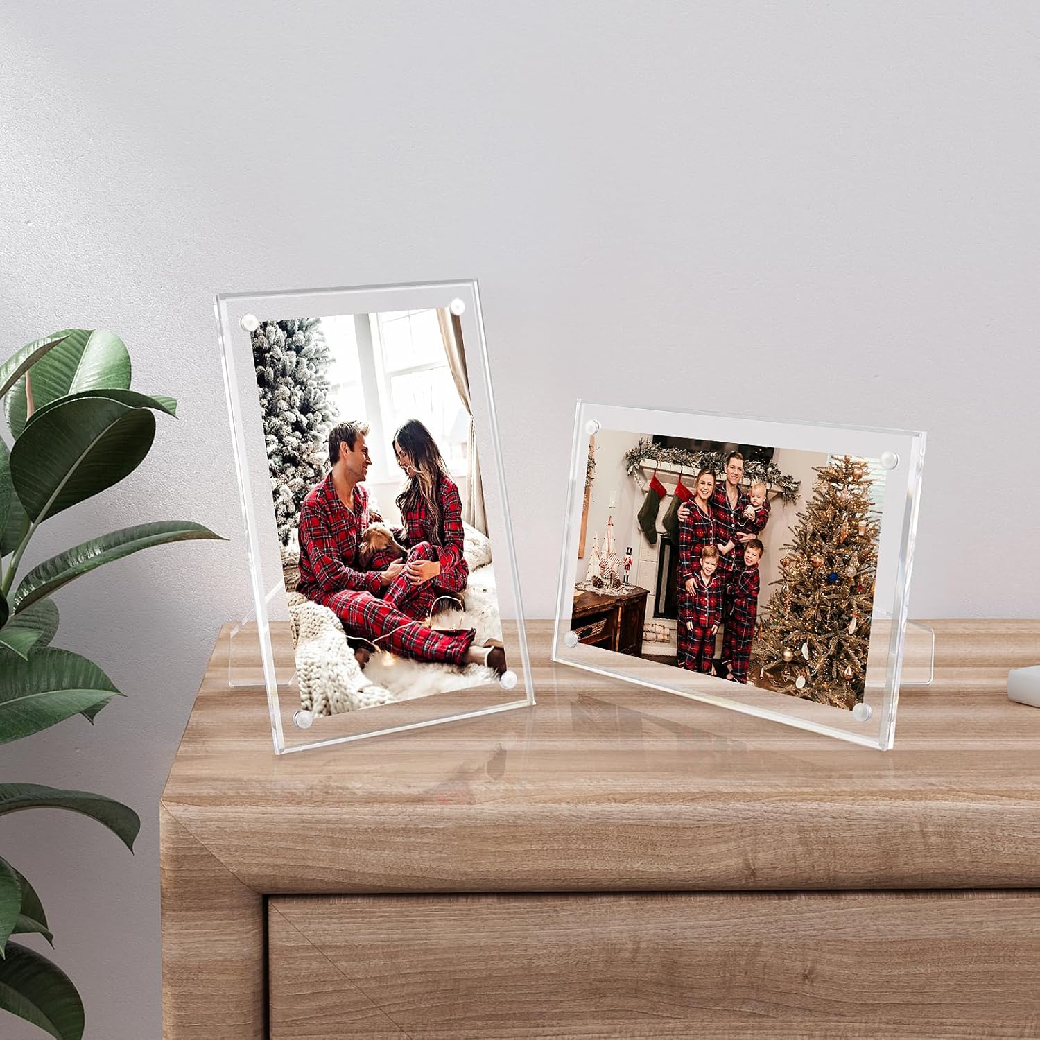 3 Pack 4x6 Acrylic Picture Frames with Stand, Floating Effect, Frameless Frame with Strong Magnets, for Wedding Sign Reception, Decoration, Photos and Art Display